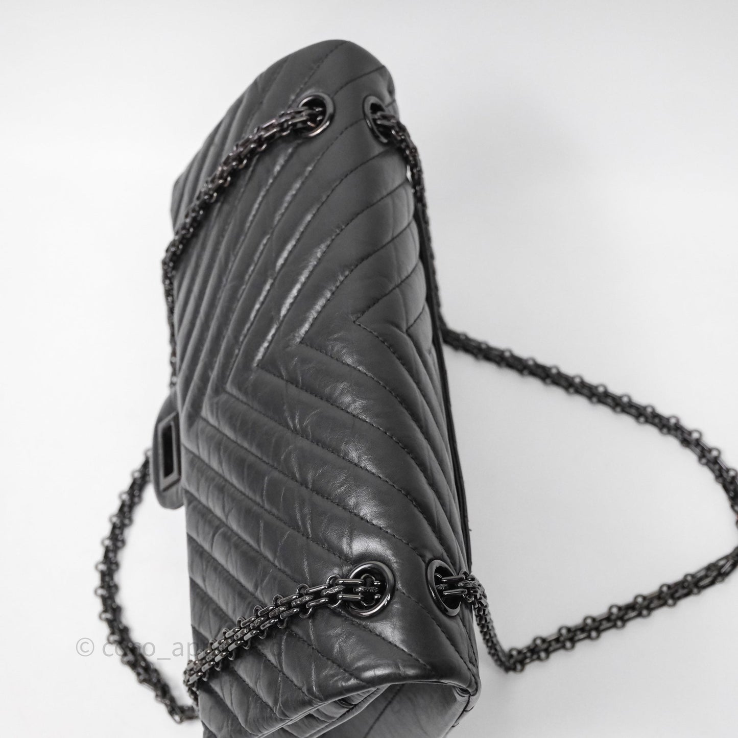 Chanel Reissue Medium 226 Chevron Aged Calfskin So Black