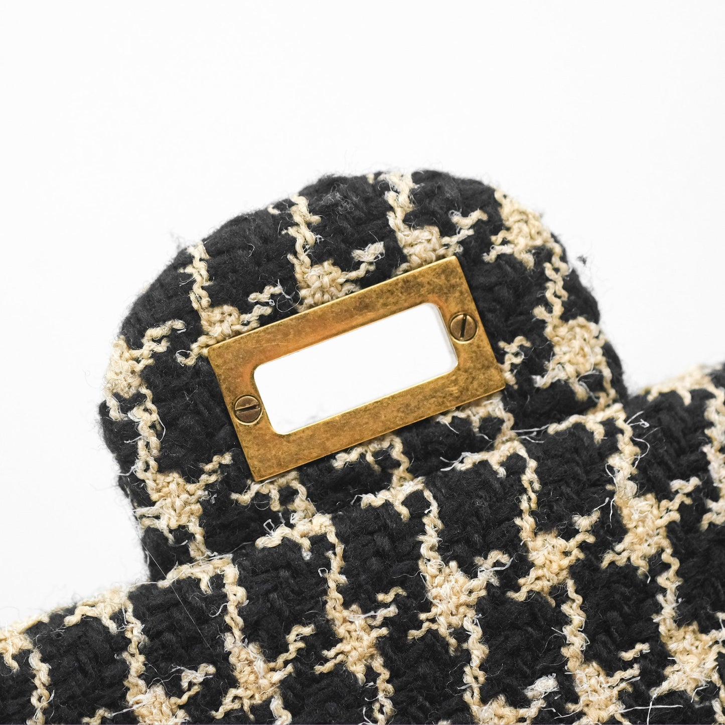 Chanel Reissue 225 Flap Houndstooth Beige Black Fabric Antique Gold Hardware