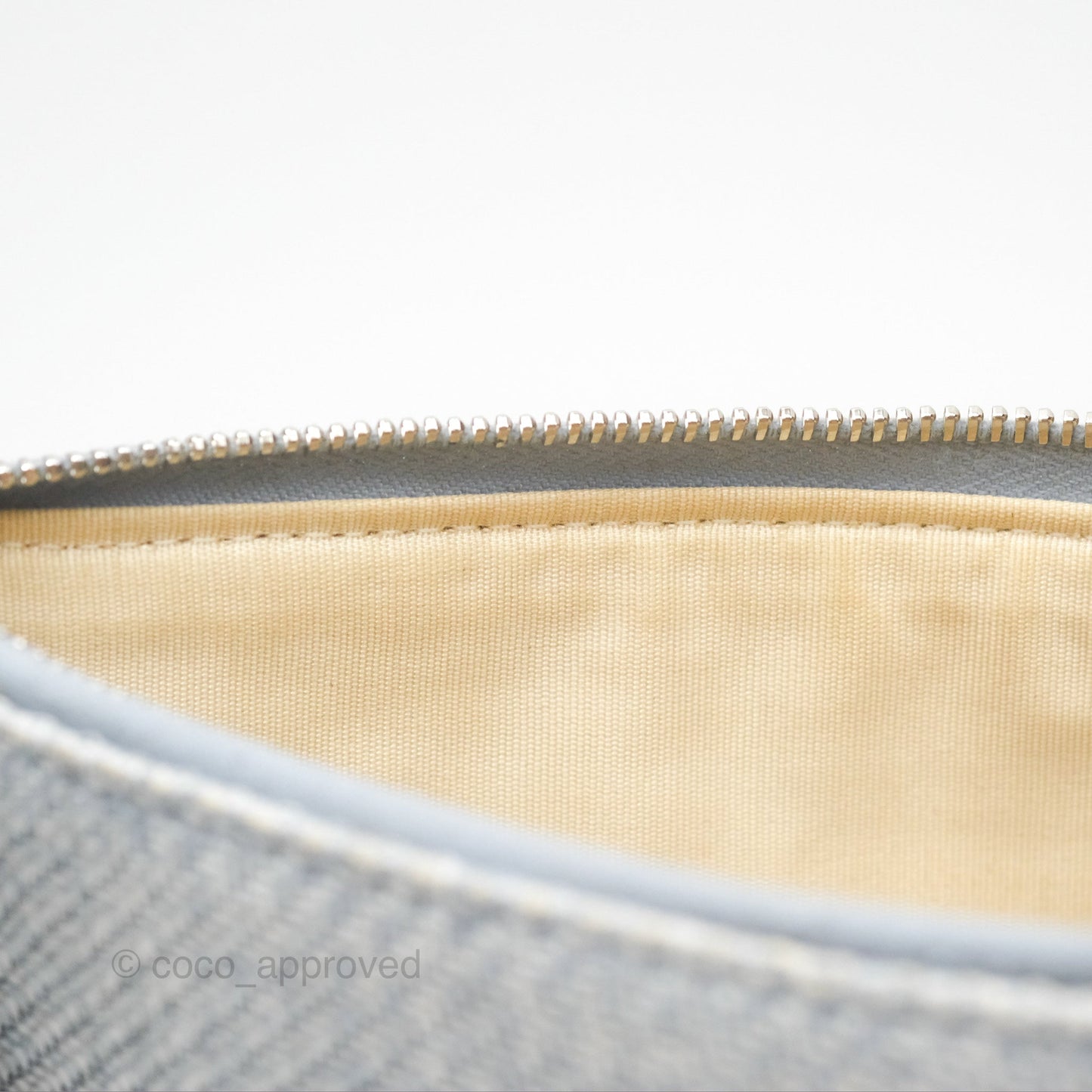 Chanel Deauville Clutch Light Blue Raffia