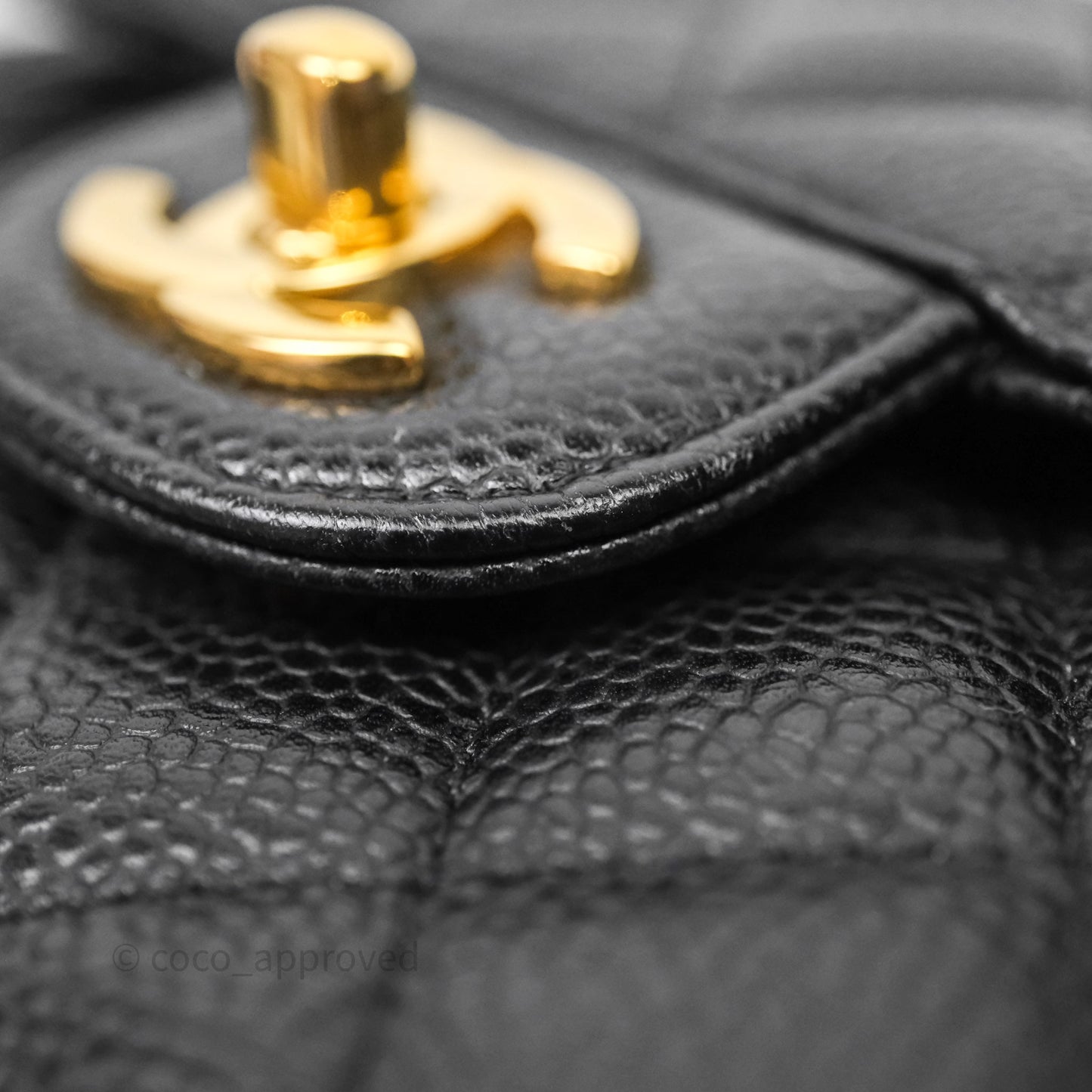 Chanel Classic M/L Medium Flap Quilted Black Caviar Gold Hardware