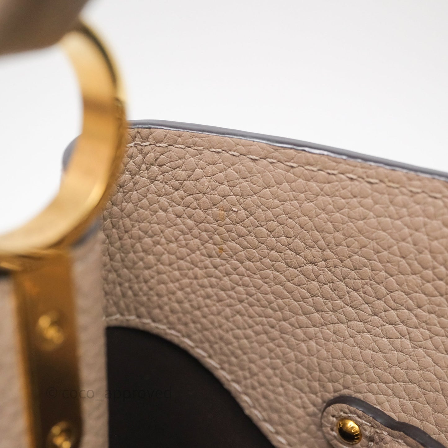 Louis Vuitton Taurillon Capucines BB Galet