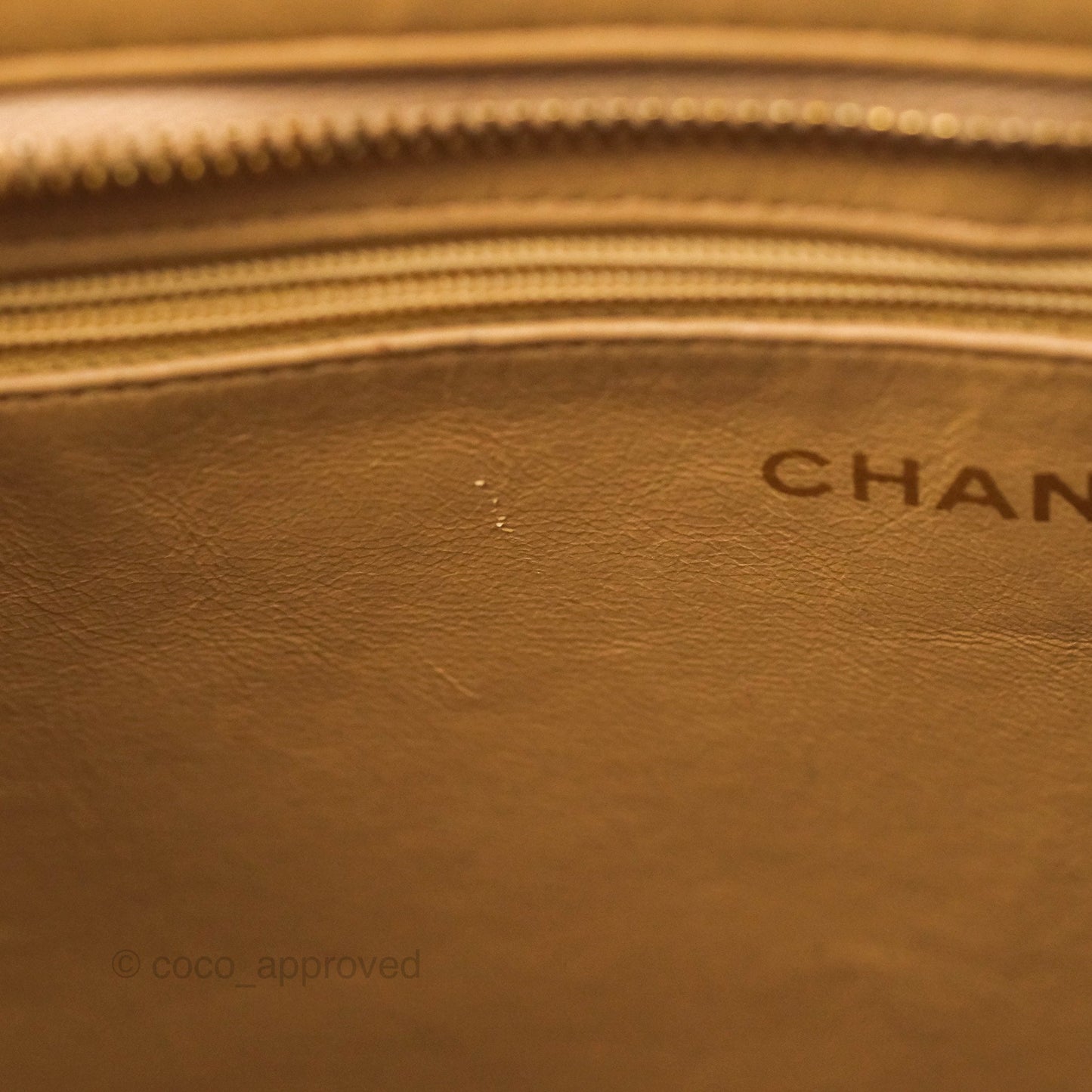 Chanel Vintage Medallion CC Beige Lambskin Tote Bag Gold Hardware