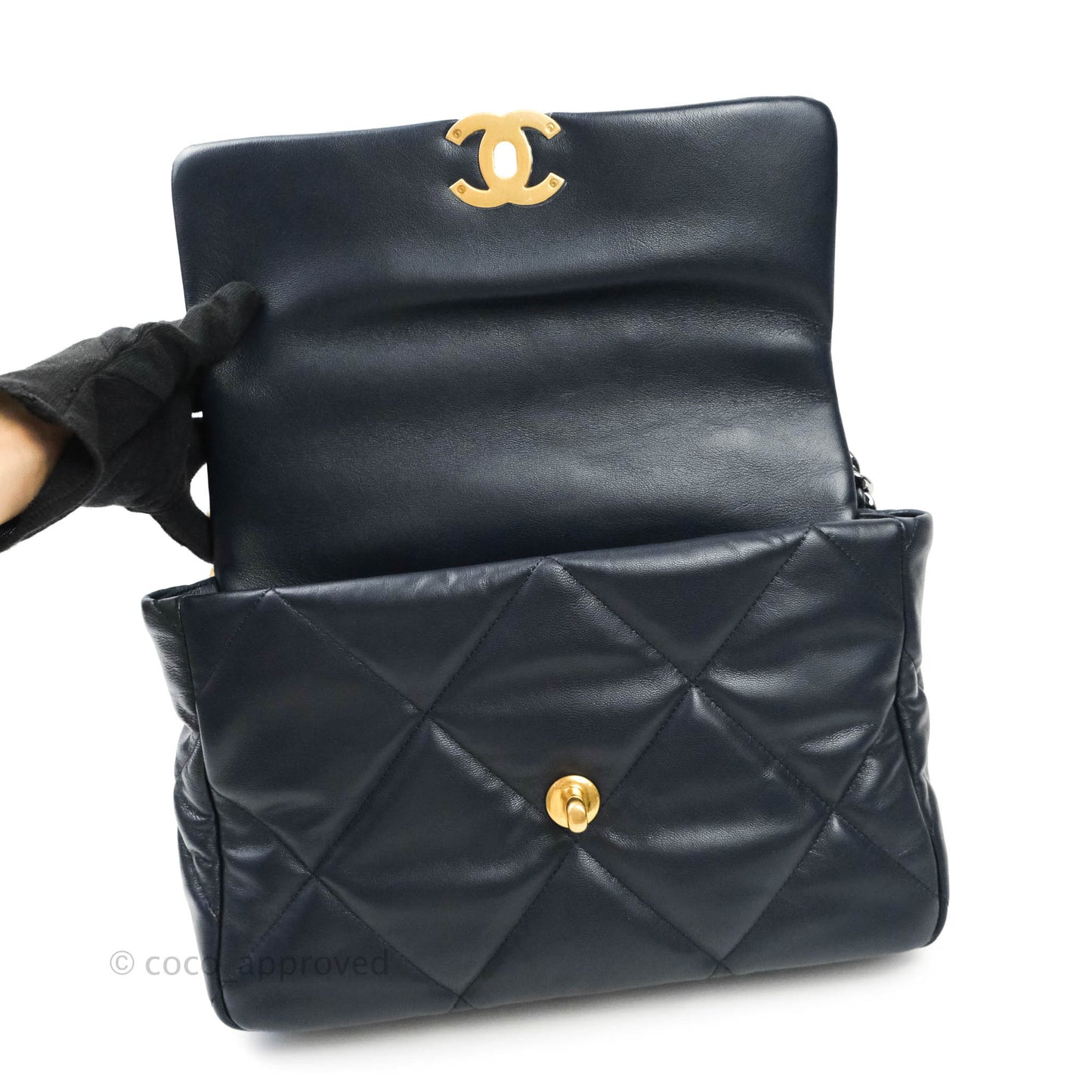 Chanel 19 Medium Navy Mixed Hardware
