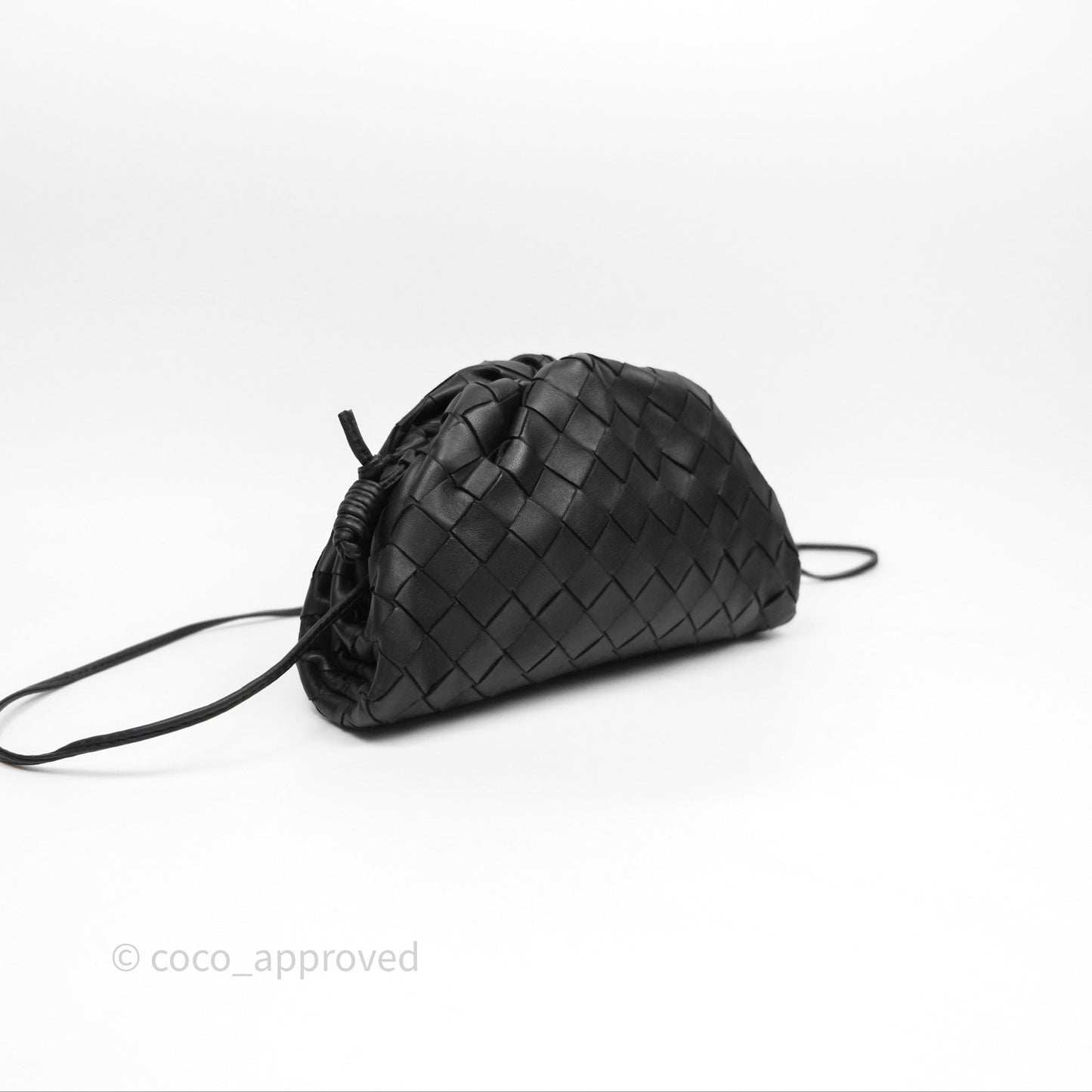 Bottega Veneta Mini Pouch Black Intrecciato Calfskin
