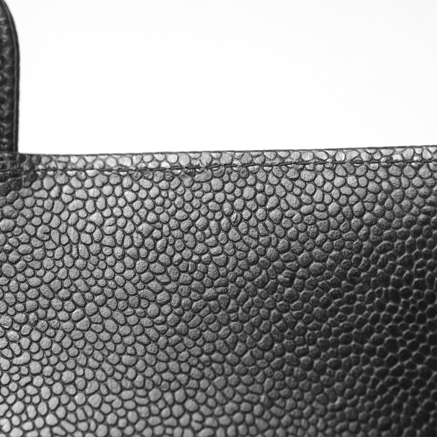 Chanel Classic M/L Medium Flap Quilted Black Caviar Gold Hardware