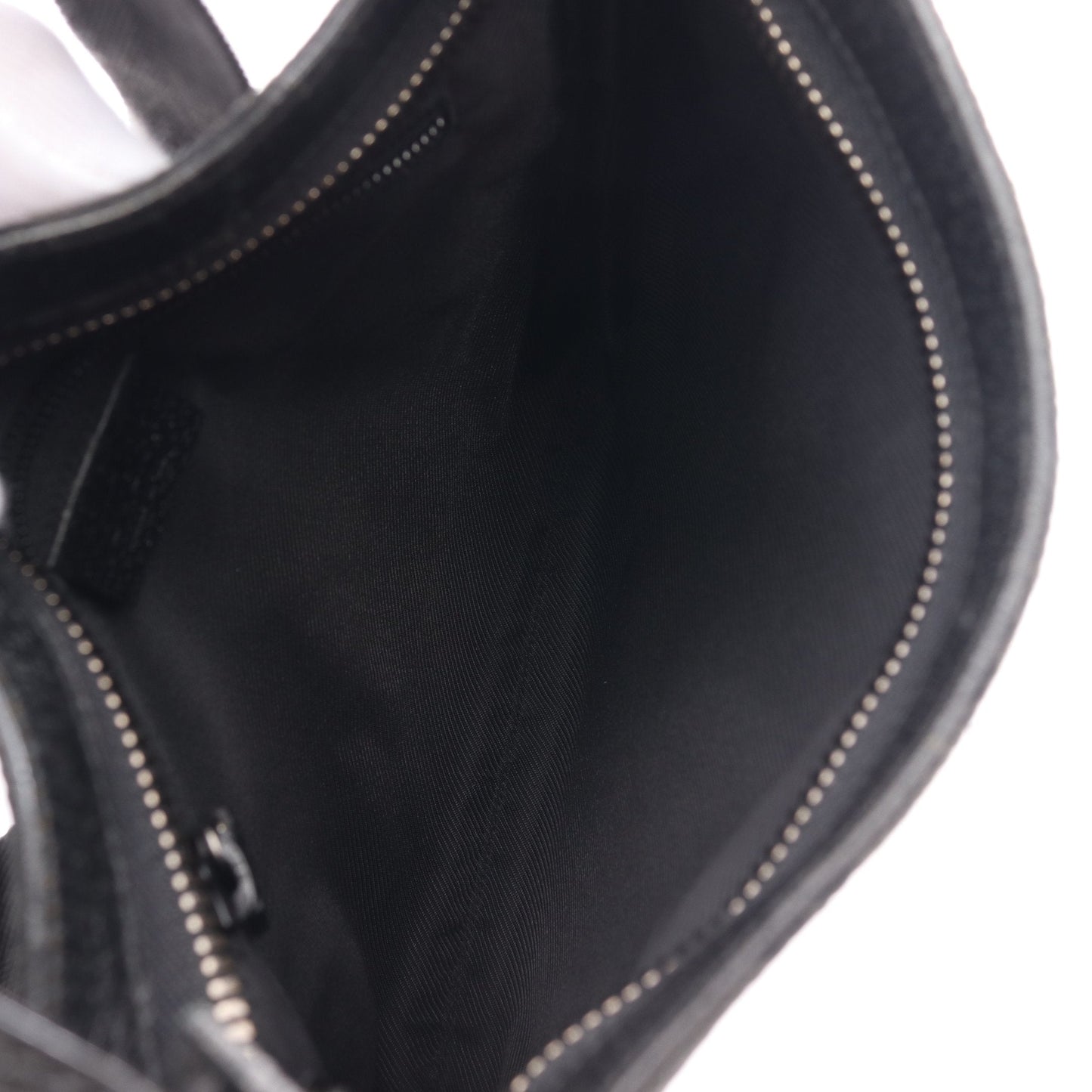 Luxury Gucci Trending 2025 GG canvas Shoulder bag Canvas Leather Black