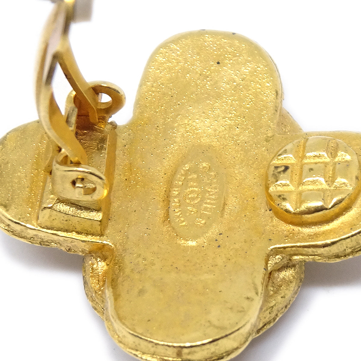 Luxury Chanel Cross Earrings Clip-On Gold 94A