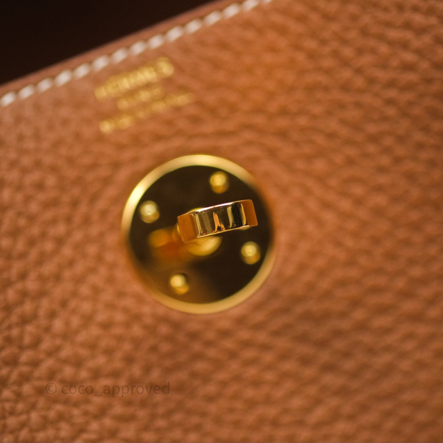Hermès Lindy 26 Gold 37 Clemence Gold Hardware