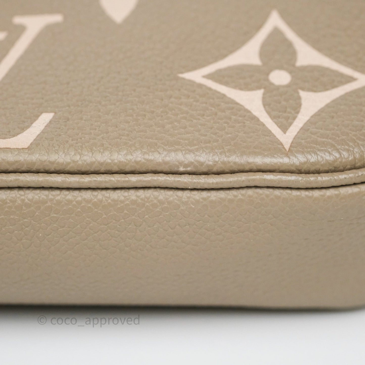 Louis Vuitton Ivy Wallet on Chain Monogram Empreinte Dove/Cream