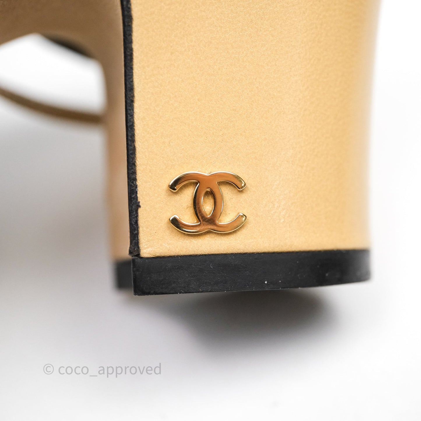 Chanel Classic Slingback Beige Black Leather Size 37