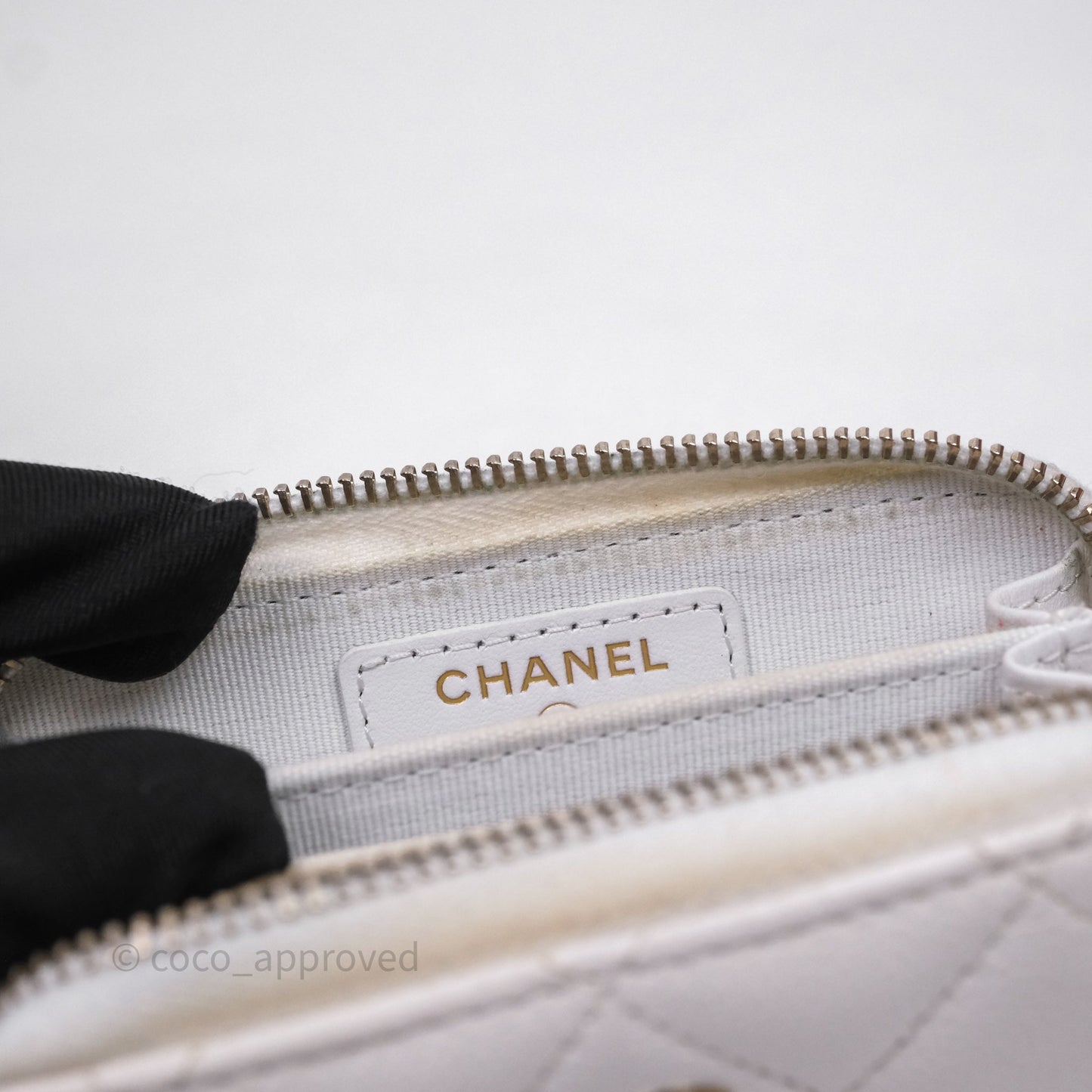 Chanel Classic Zipped Coin Purse White Caviar Gold Hardware