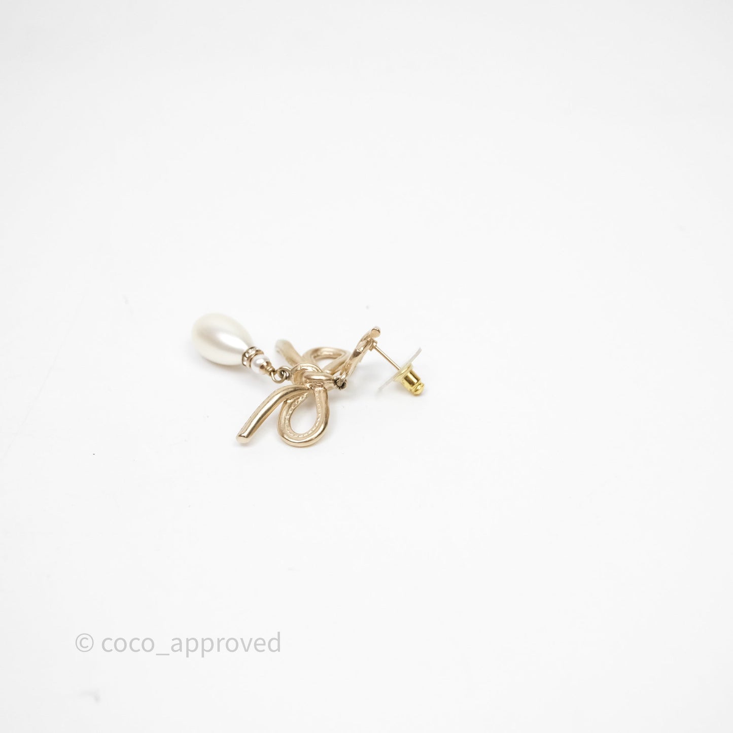 Chanel CC Pearl Drop Bow Earrings Gold Tone 22S