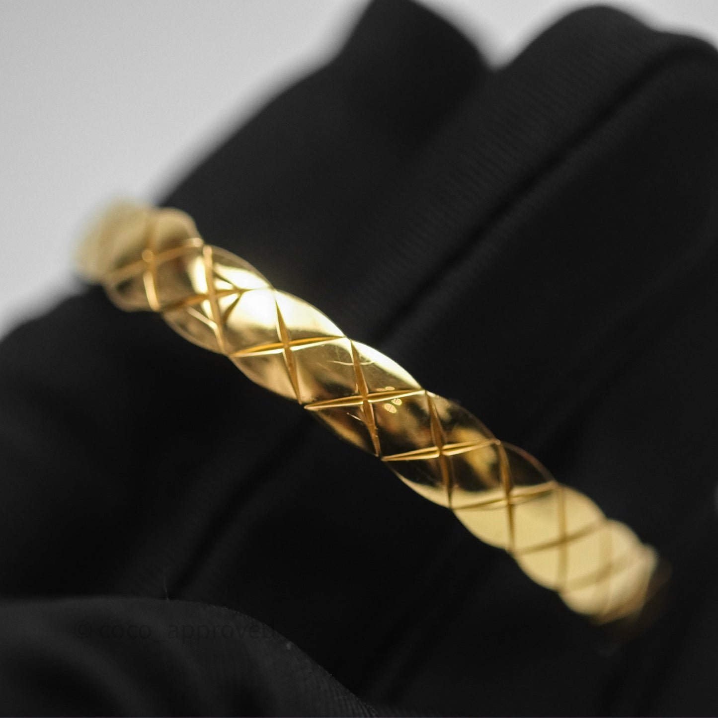 Chanel Coco Crush Bracelet Quilted Motif 18K Yellow Gold