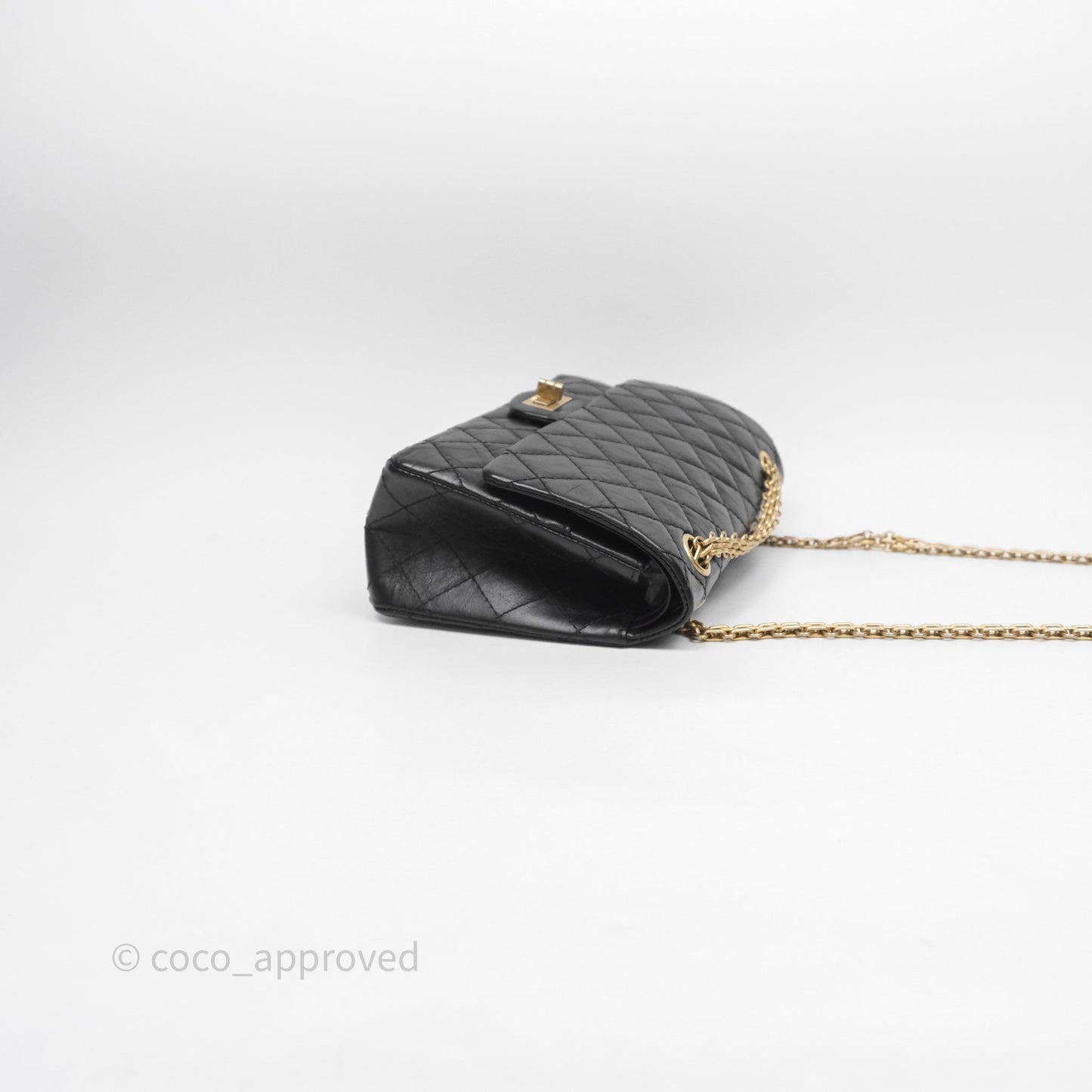 Chanel Reissue 225 Quilted Aged Calfskin Black Aged Gold Hardware