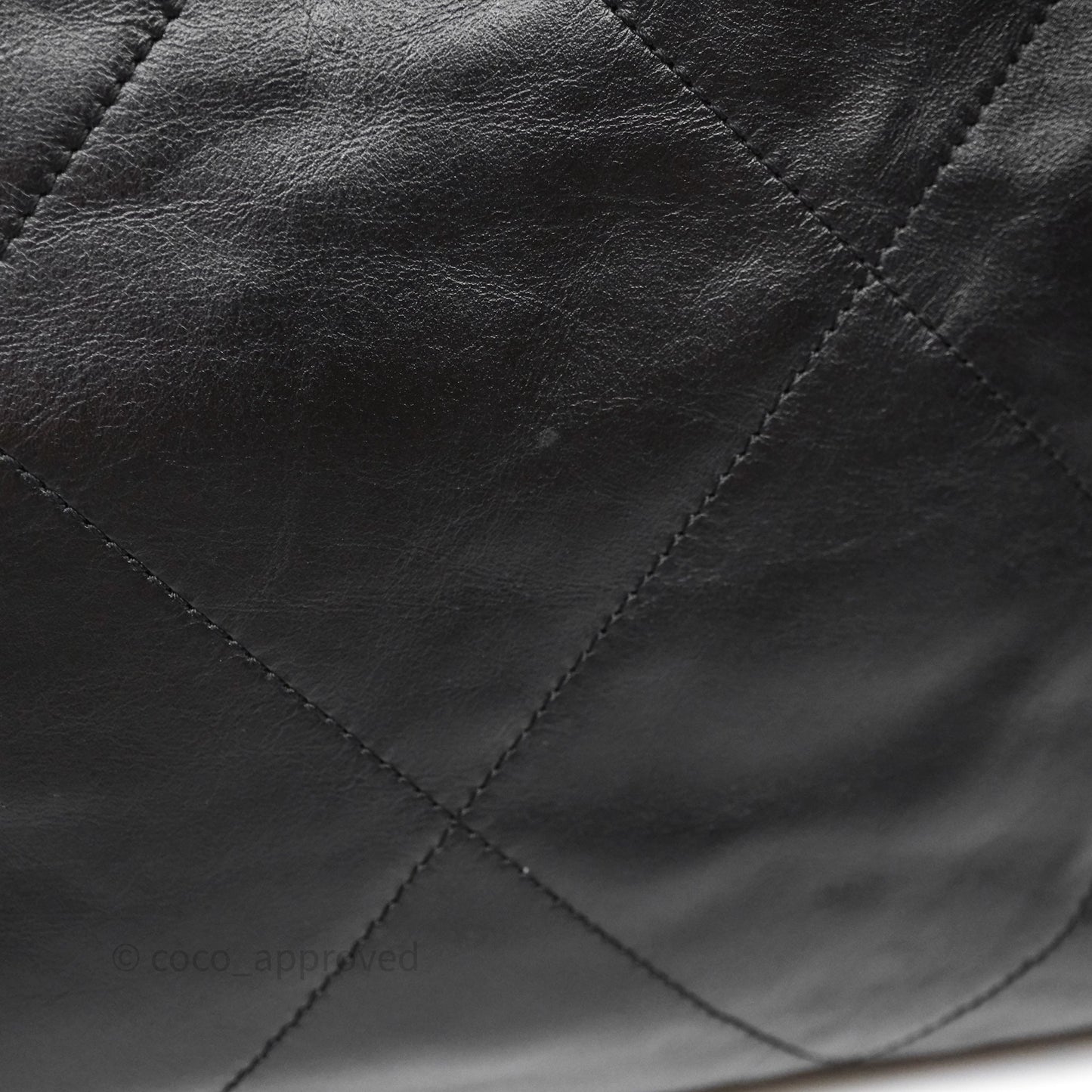 Chanel 22 Bag Medium Black Crumpled Calfskin Aged Gold Hardware