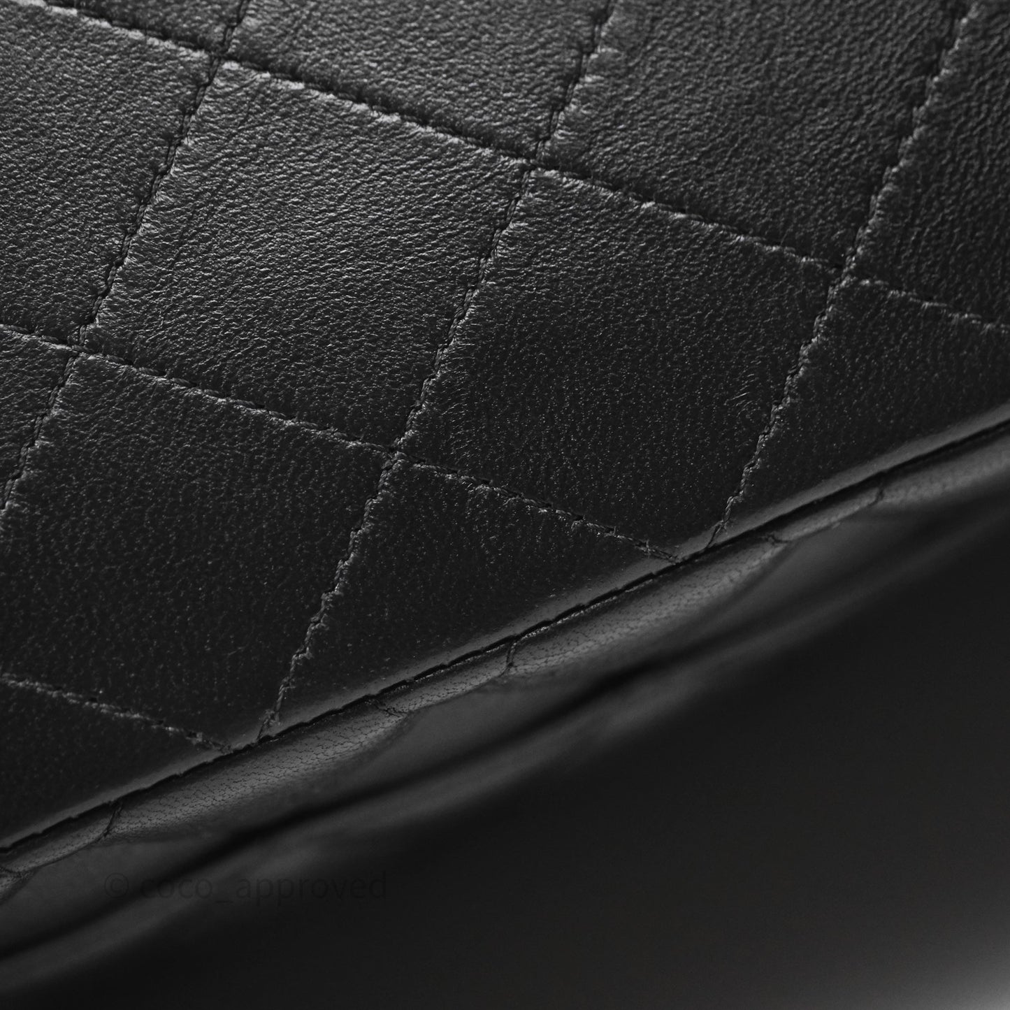 Chanel Classic M/L Medium Flap Quilted Black Lambskin Gold Hardware
