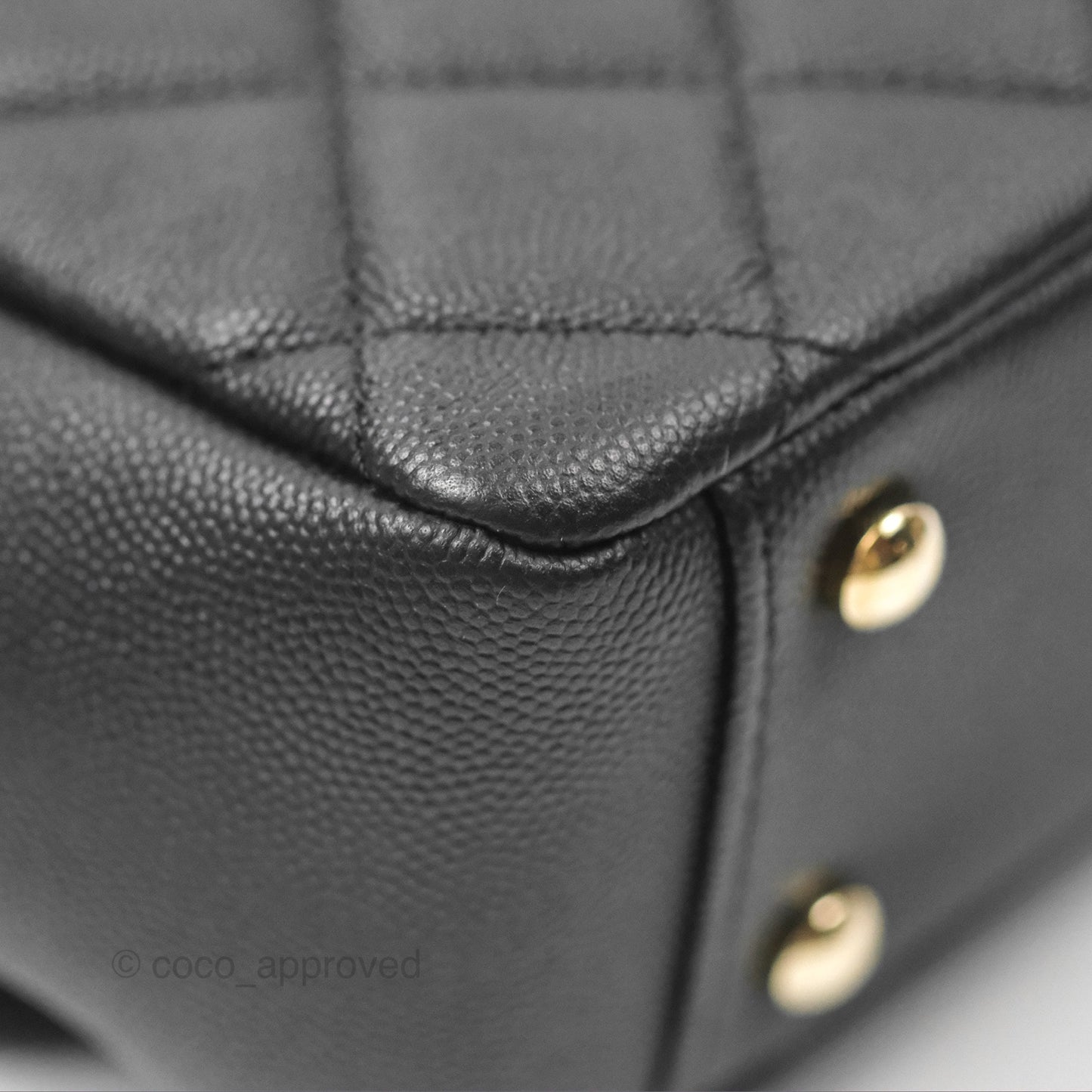 Chanel Quilted Medium Business Affinity Flap Black Caviar Gold Hardware