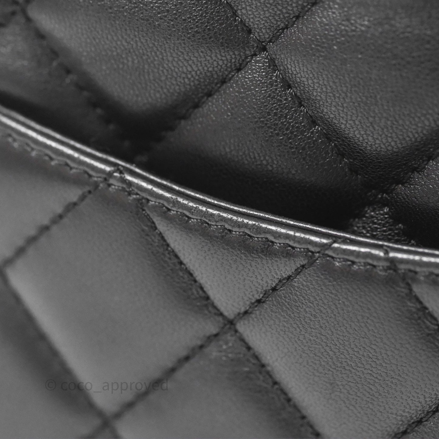 Chanel Quilted CC Pearl Crush Camera Case Black Lambskin Gold Hardware