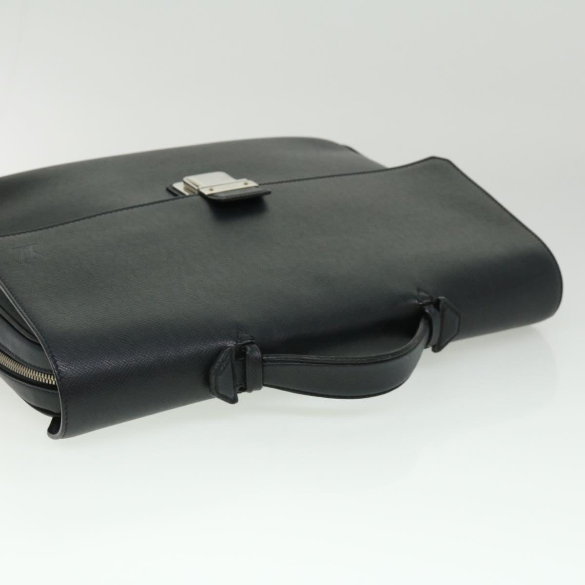 Louis Vuitton Vasili  Leather Shoulder Bag ()