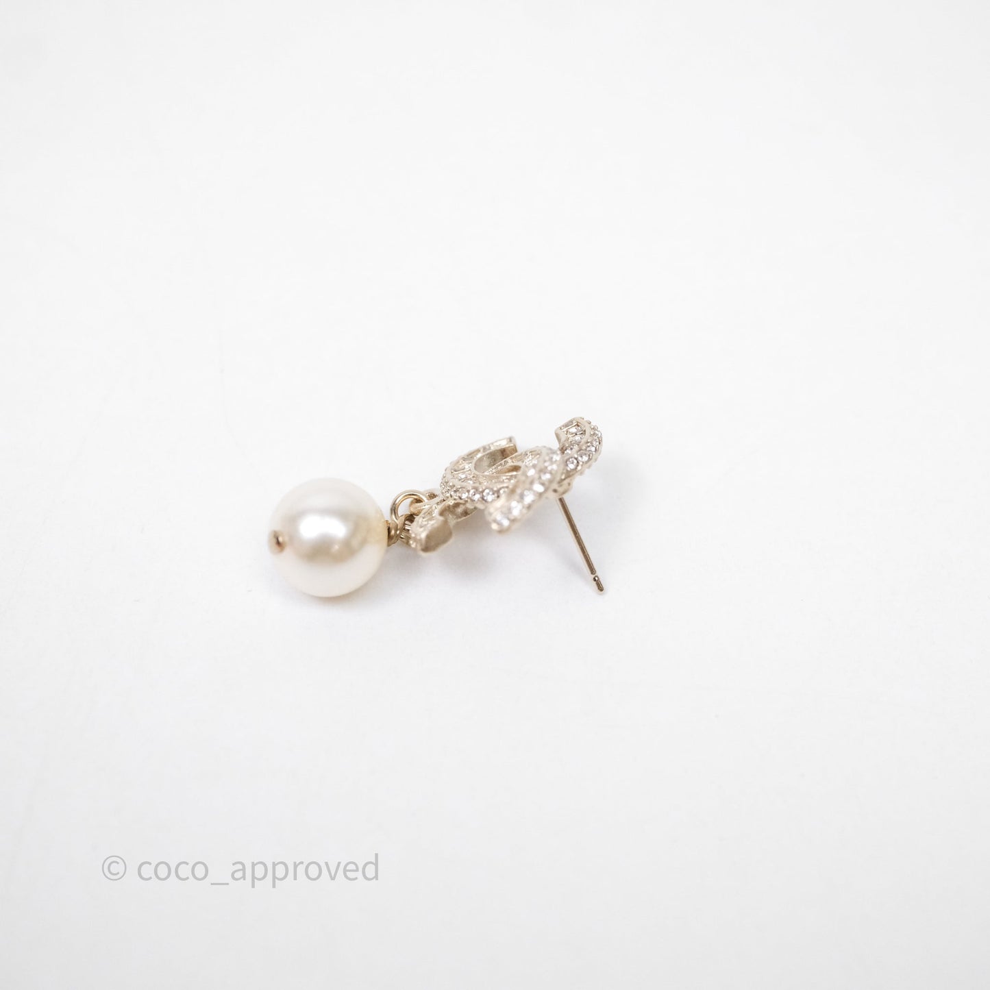 Chanel Crystal CC Pearl Drop Earrings Gold Tone 24V