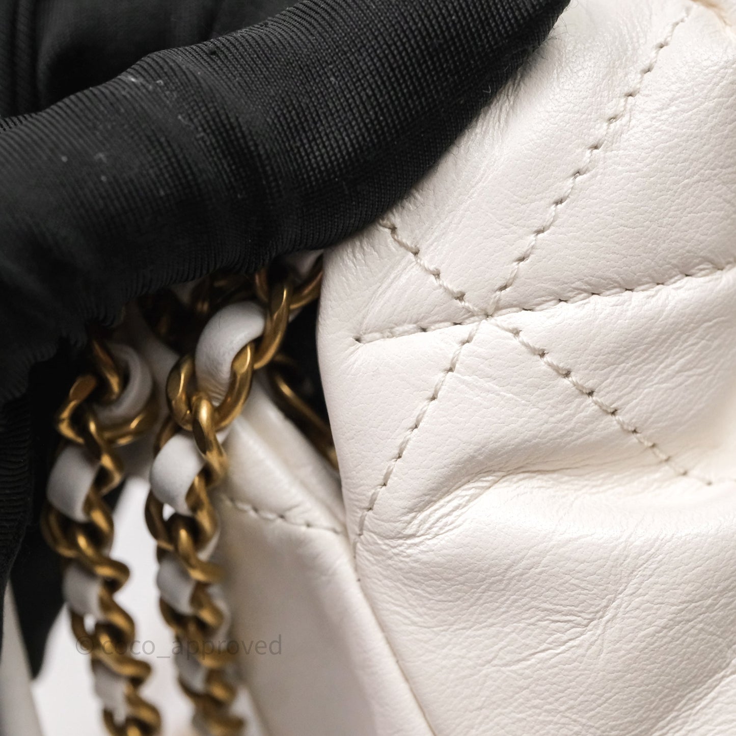 Chanel 22 Mini Bag White Calfskin Aged Gold Hardware