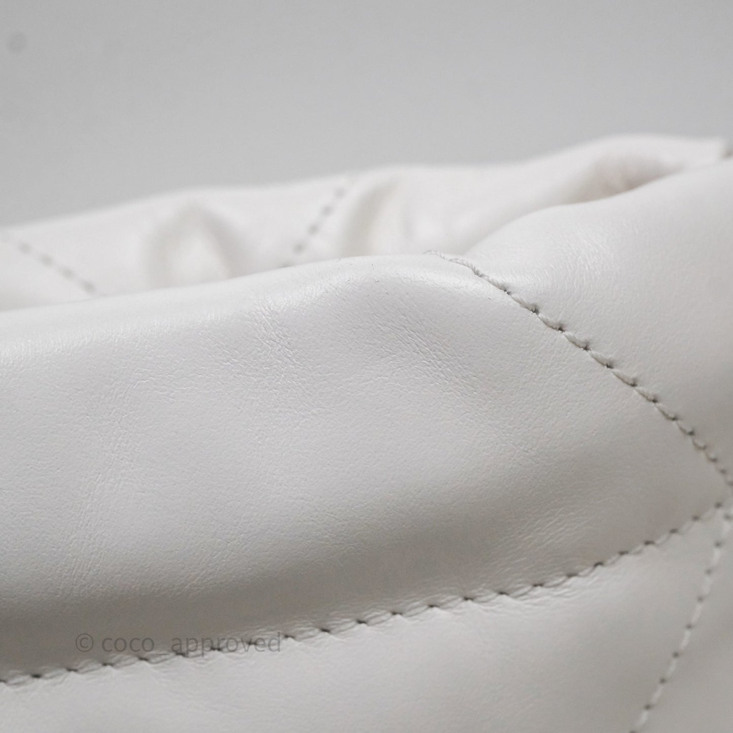 Chanel 22 Mini Bag White Shiny Crumpled Calfskin