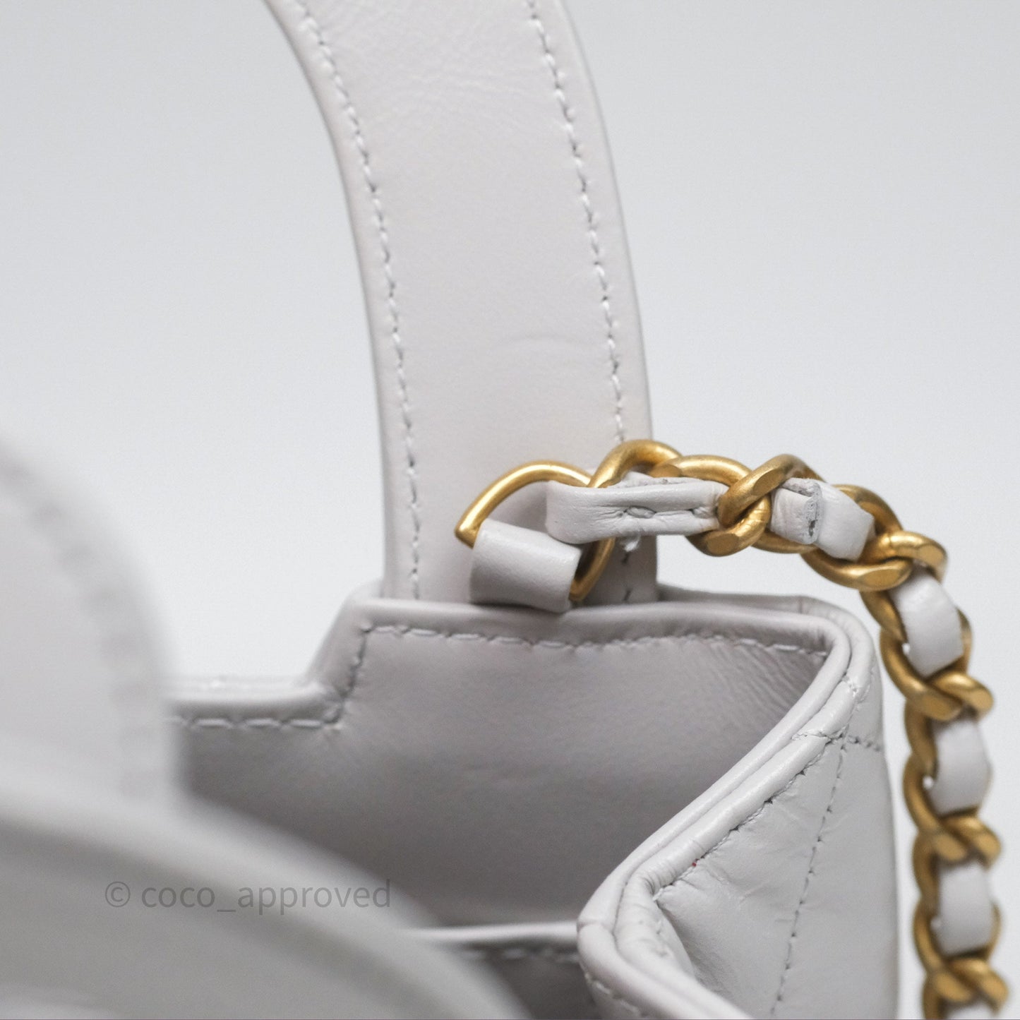 Chanel Kelly Bag Quilted Light Grey Shiny Calfskin Aged Gold Hardware