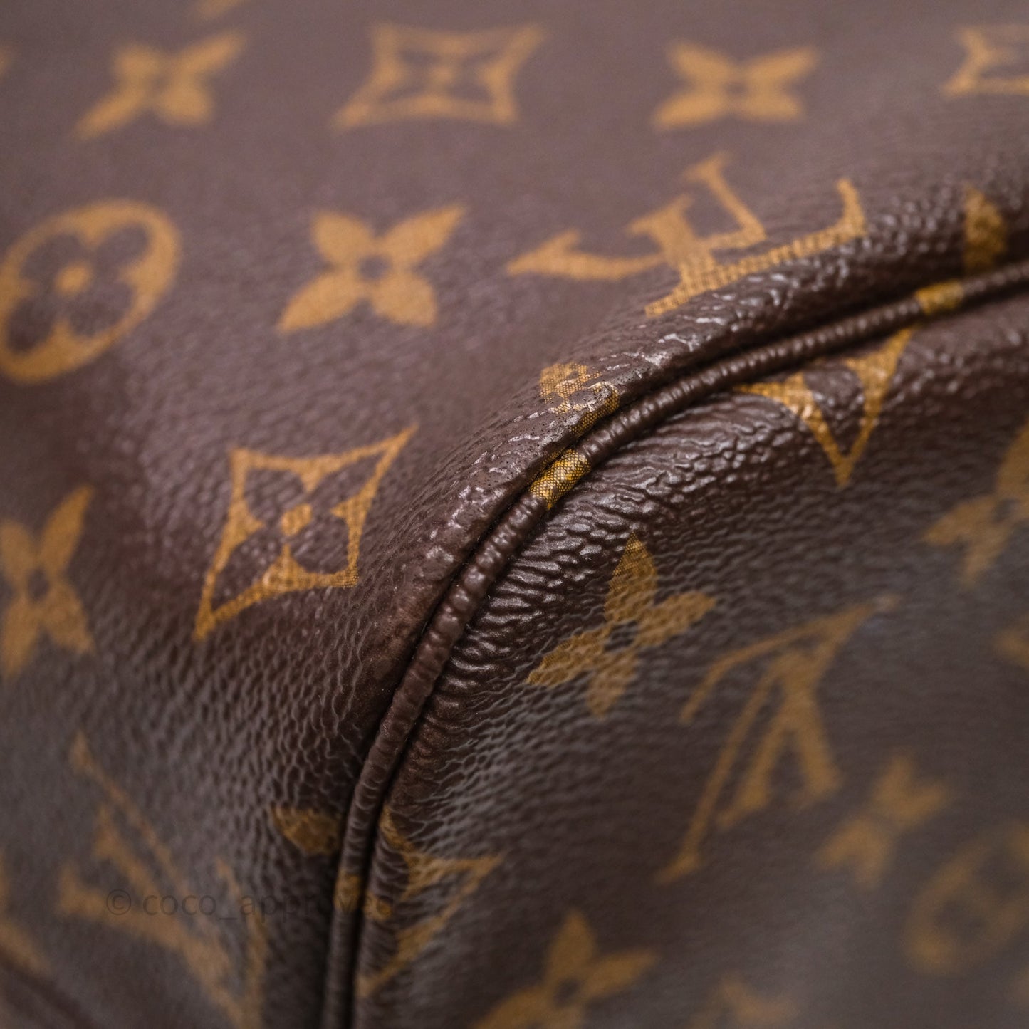 Louis Vuitton Neverfull MM Tote Bag Monogram Canvas