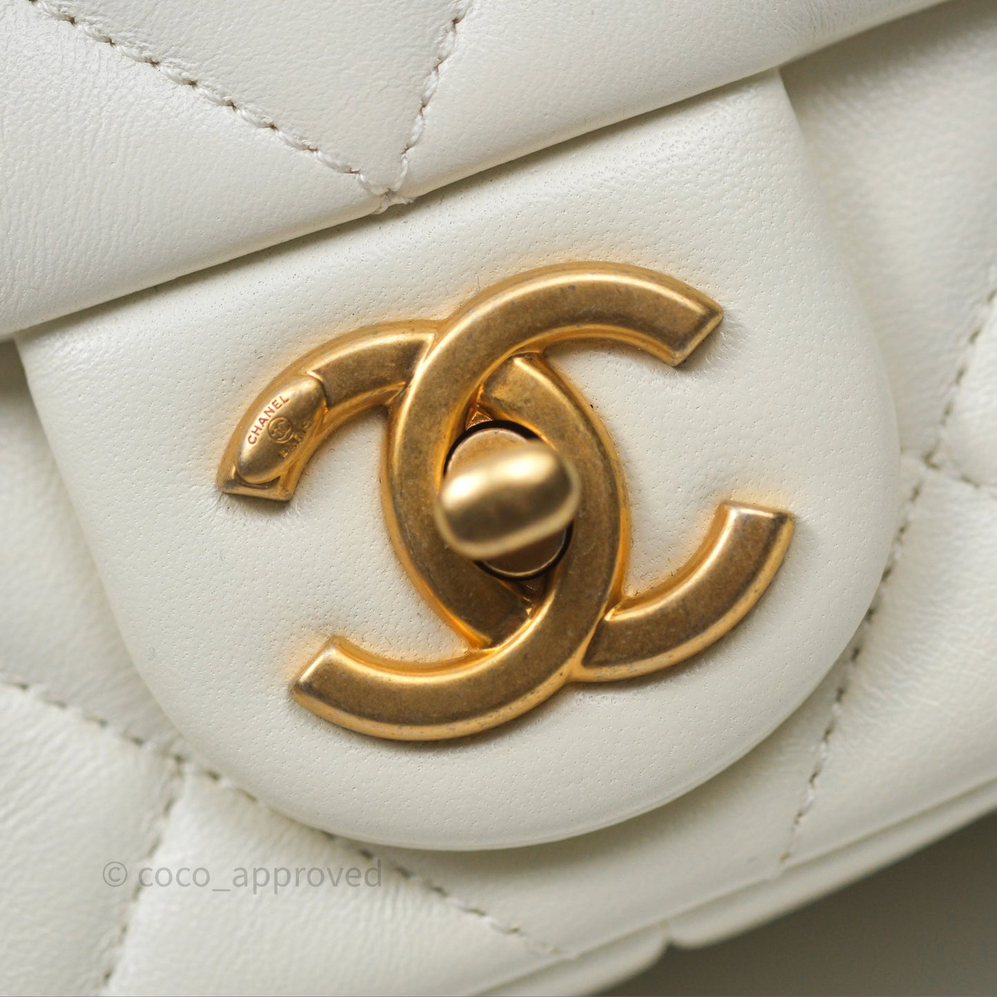 Chanel Quilted Double Pearl Adjustable Chain Flap Bag White Lambskin Aged Gold Hardware 24S