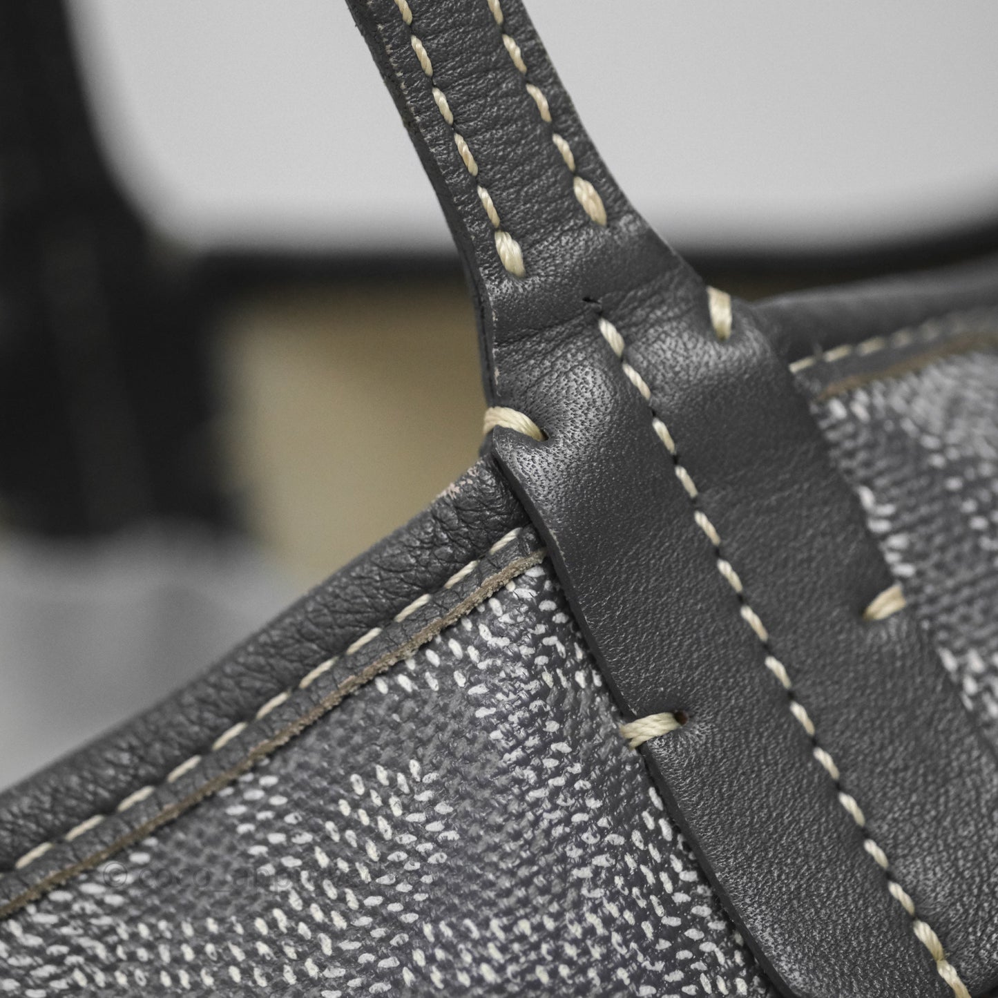 Goyard St Louis Tote PM ⁣⁣⁣⁣⁣⁣⁣⁣⁣⁣⁣⁣⁣⁣⁣⁣⁣⁣⁣⁣Grey