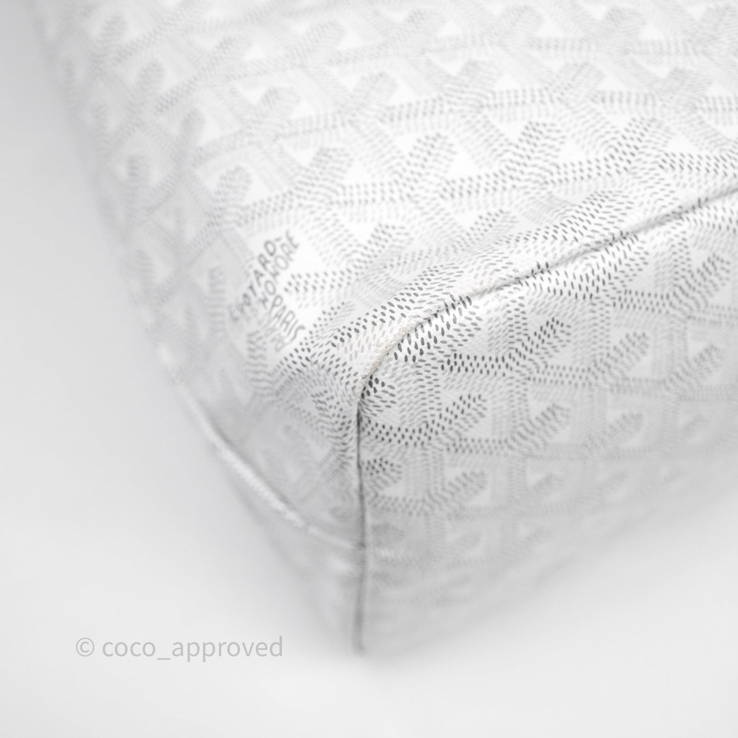 Goyard Bohème Hobo Bag PM White Goyardine Canvas