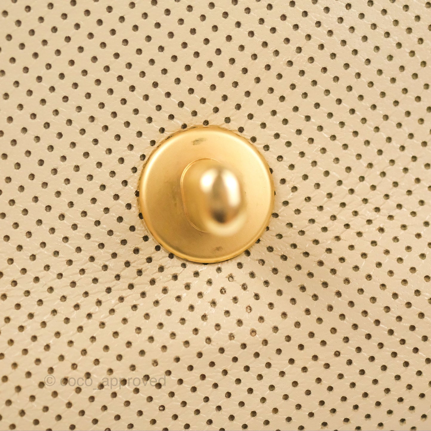 Chanel Vintage Medium Perforated Single Flap Beige/Red Matte Gold Hardware⁣⁣