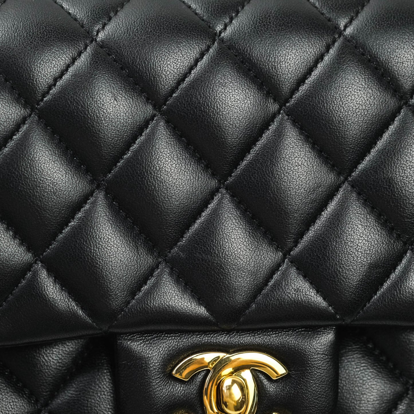 Chanel Classic M/L Medium Double Flap Black Lambskin Gold Hardware