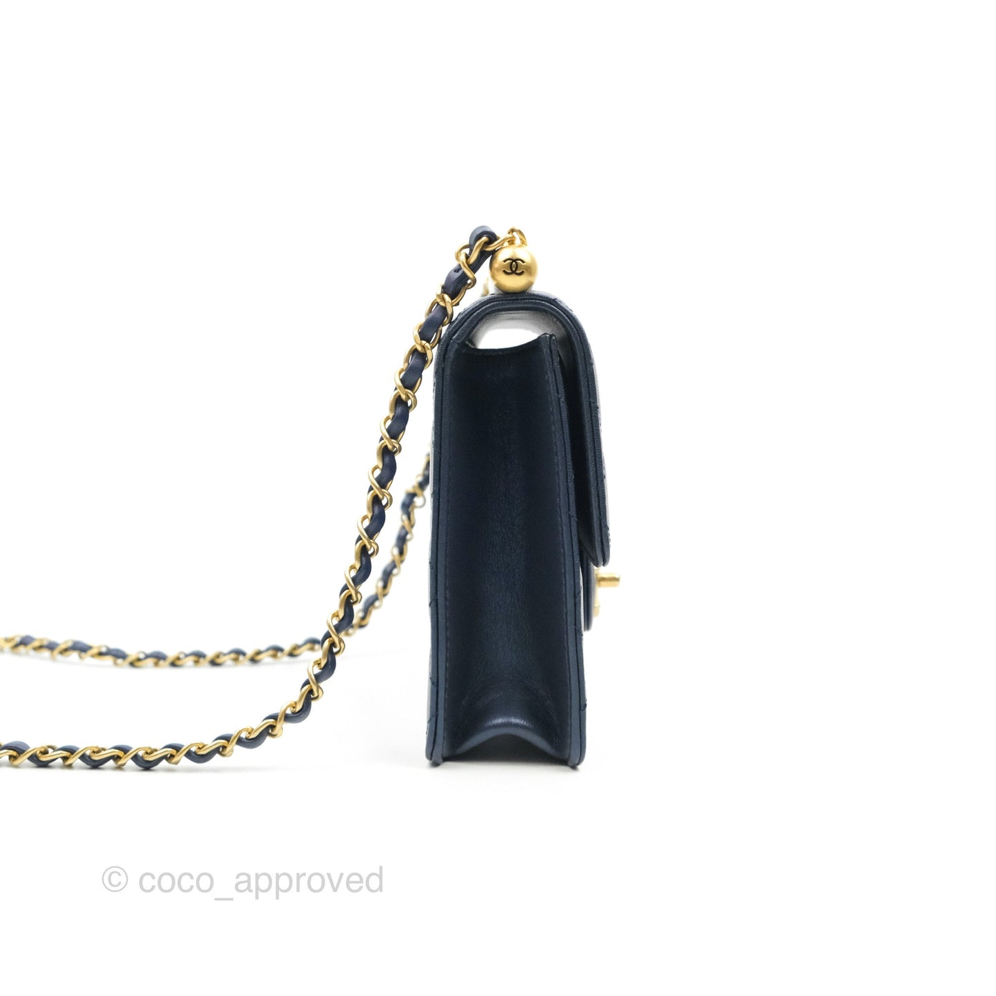 Chanel Quilted Chic Pearls Flap Iridescent Navy Lambskin Aged Gold Hardware