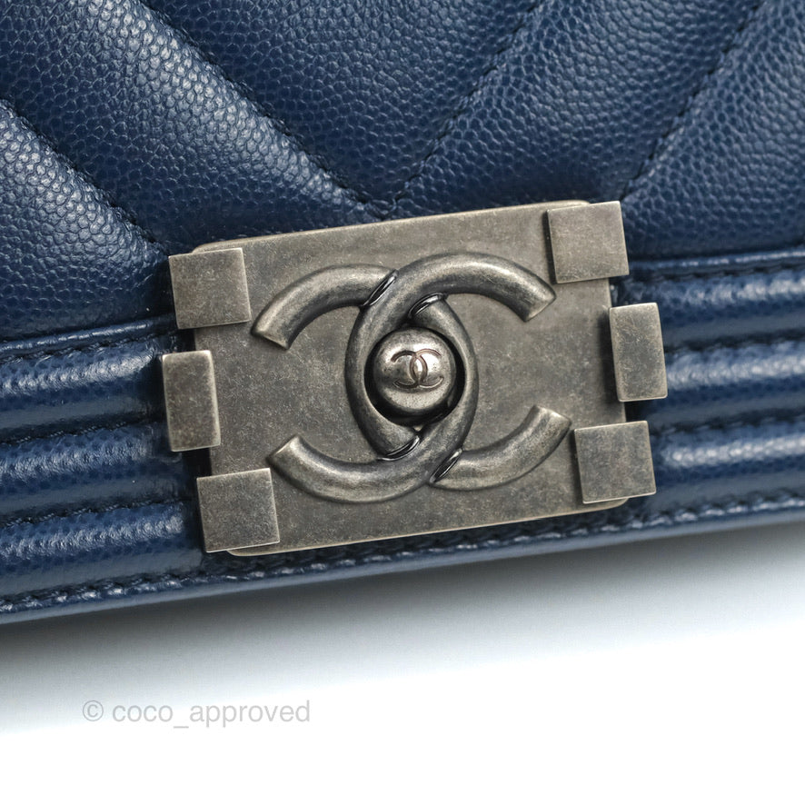 Chanel Medium Chevron Boy Navy Caviar Ruthenium Hardware
