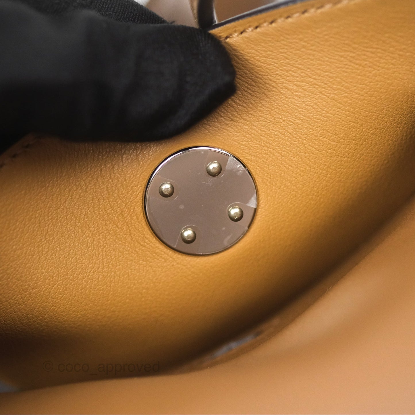 Hermès Mini Lindy 20 Verso Swift Alezan 3G / Biscuit 48 Palladium Hardware