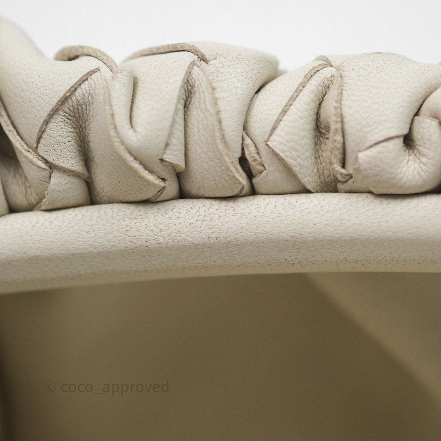 Bottega Veneta Mini Pouch Chalk Intrecciato Calfskin