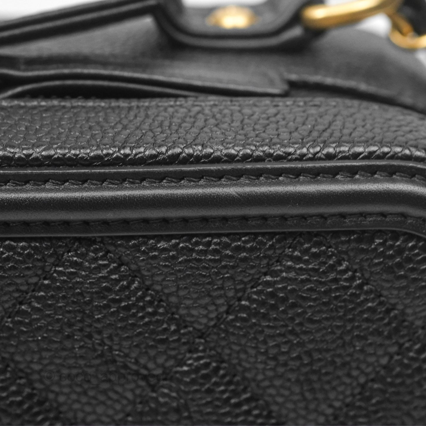 Chanel Quilted Medium CC Filigree Vanity Case Black Caviar Aged Gold Hardware