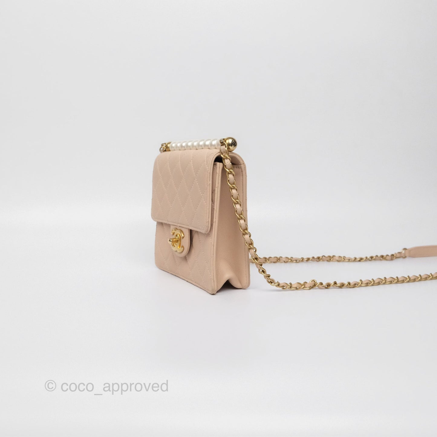 Chanel Quilted Chic Pearls Flap Beige Pink Goatskin Aged Gold Hardware