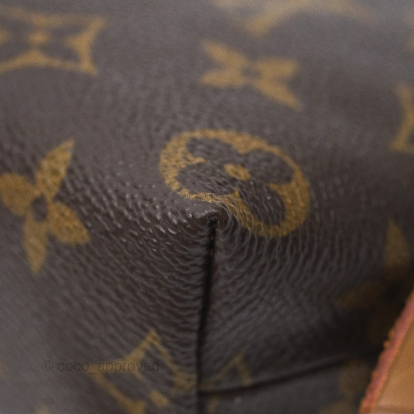 Louis Vuitton Cosmetic Pouch Monogram Canvas