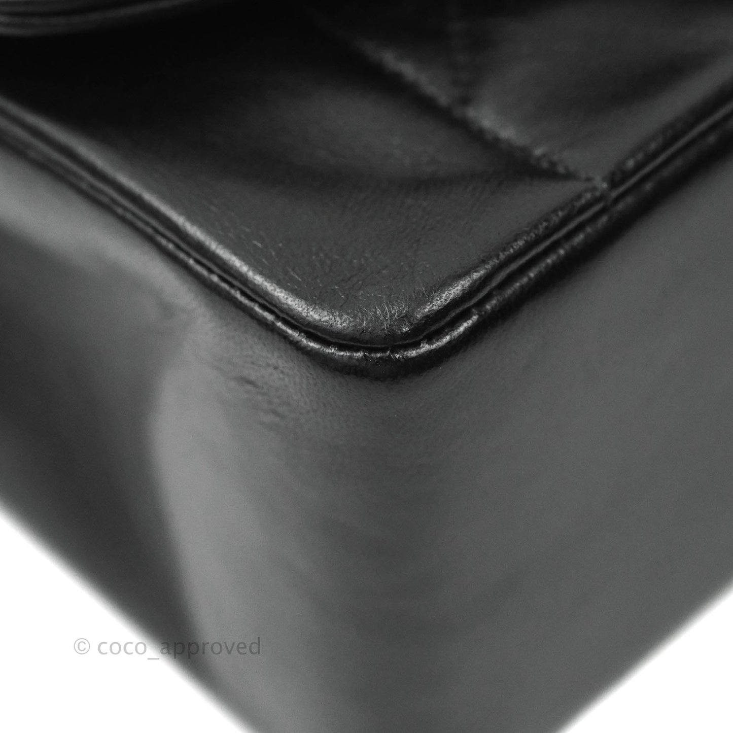 Chanel Black Quilted Lambskin Medium Vintage Classic Diana Flap Bag