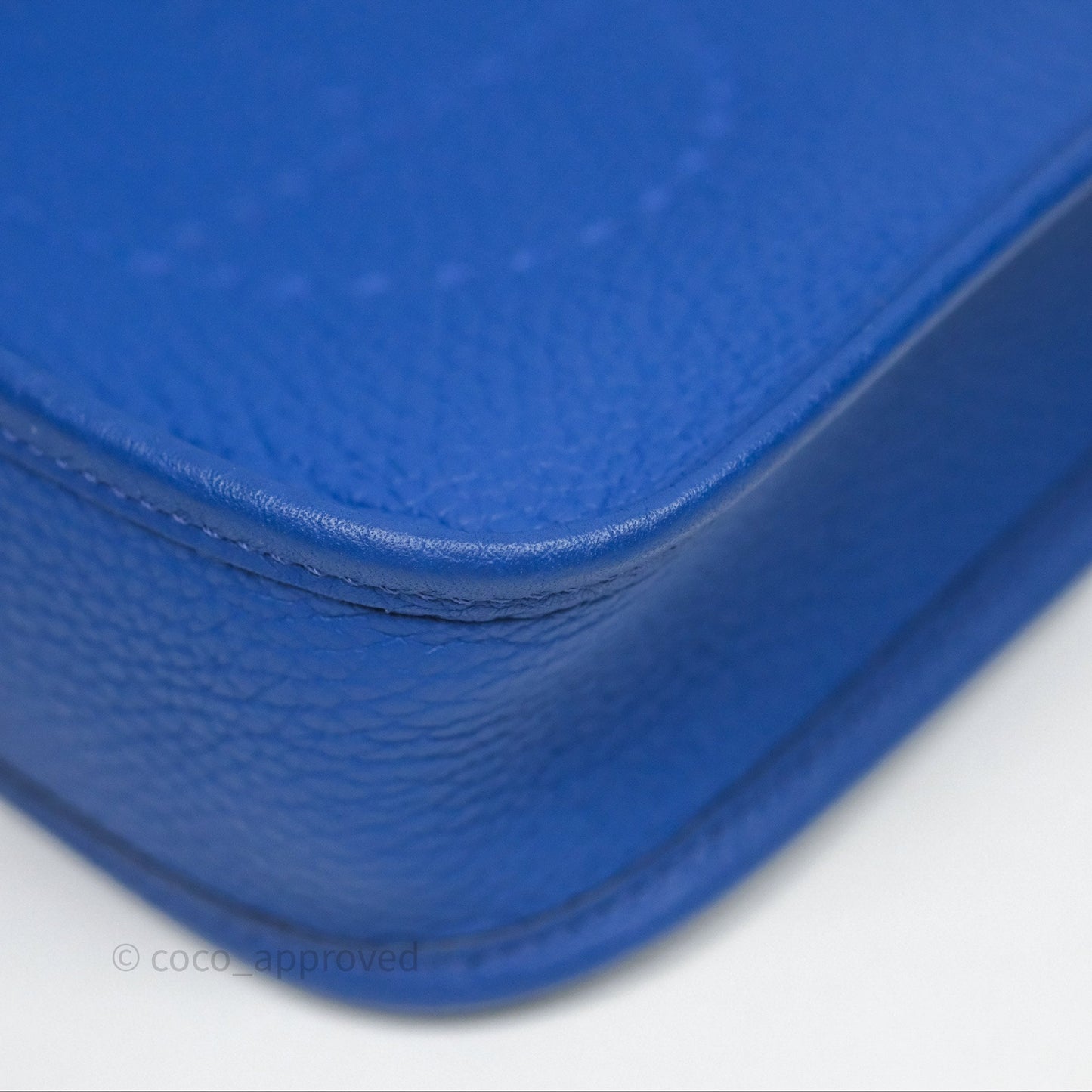 Hermès Mini Evelyne 16 Bleu Royal O8 Clemence Gold Hardware
