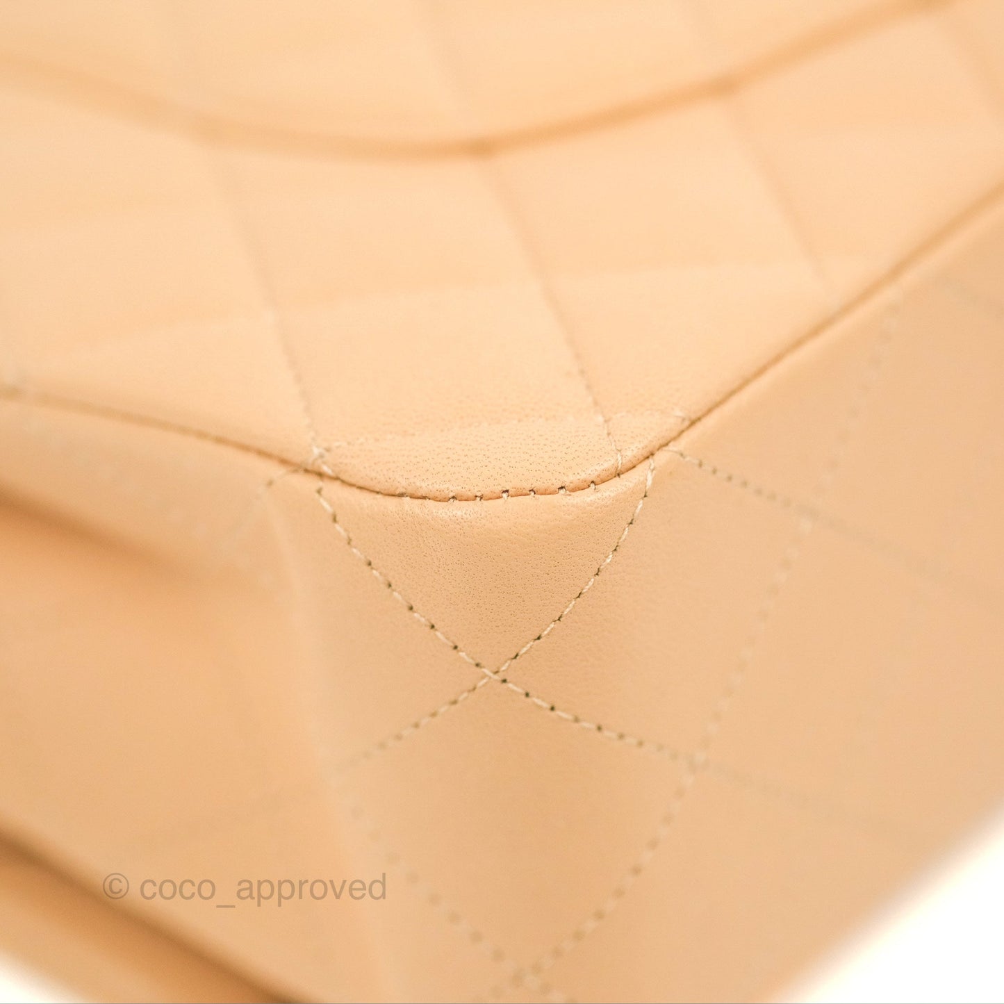 Chanel Classic M/L Medium Flap Quilted Beige Lambskin Gold Hardware