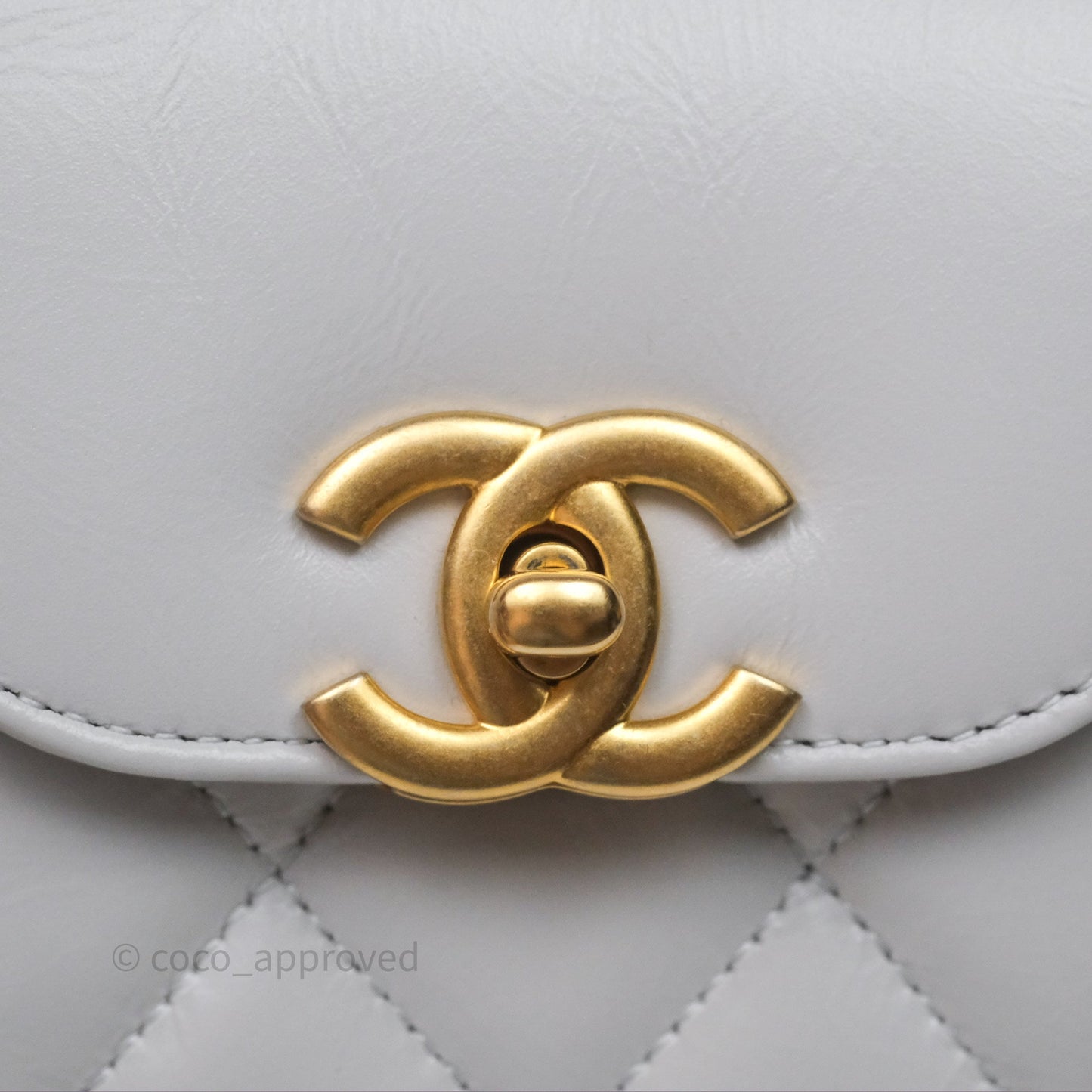 Chanel Kelly Bag Quilted Light Grey Shiny Calfskin Aged Gold Hardware