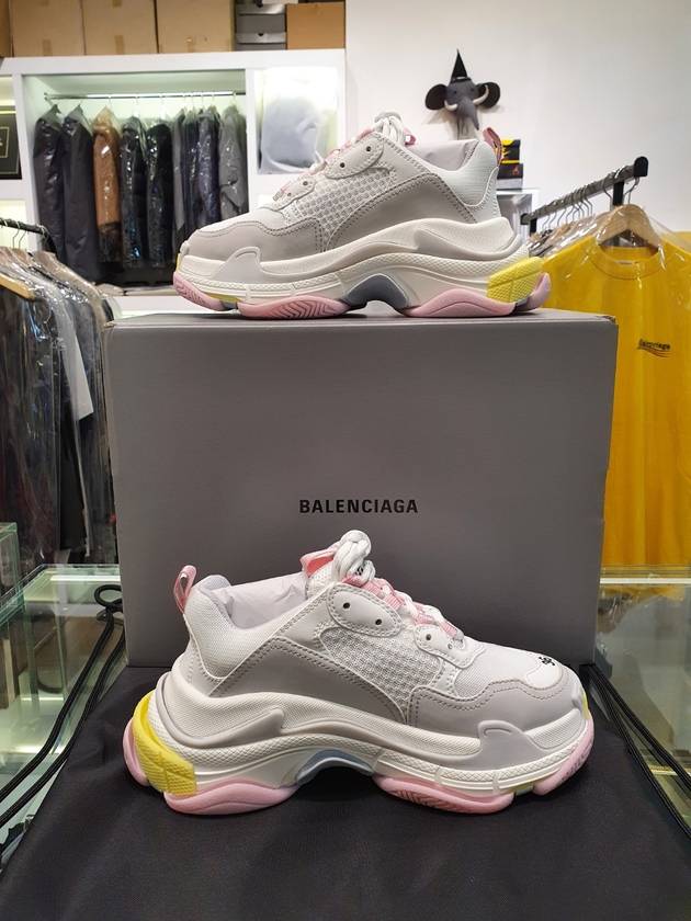 Luxury Balenciaga Triple S Low-Top Sneakers White