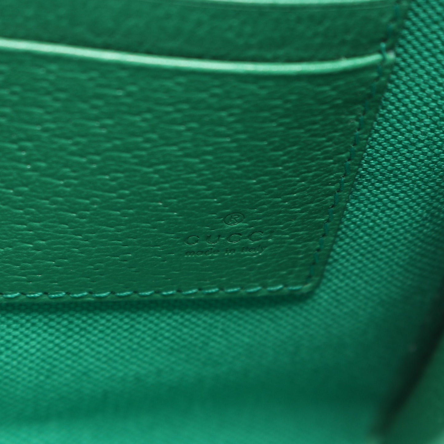 Luxury Gucci Trending 2025 GG Supreme Pouch Clutch bag PVC Leather Beige Green