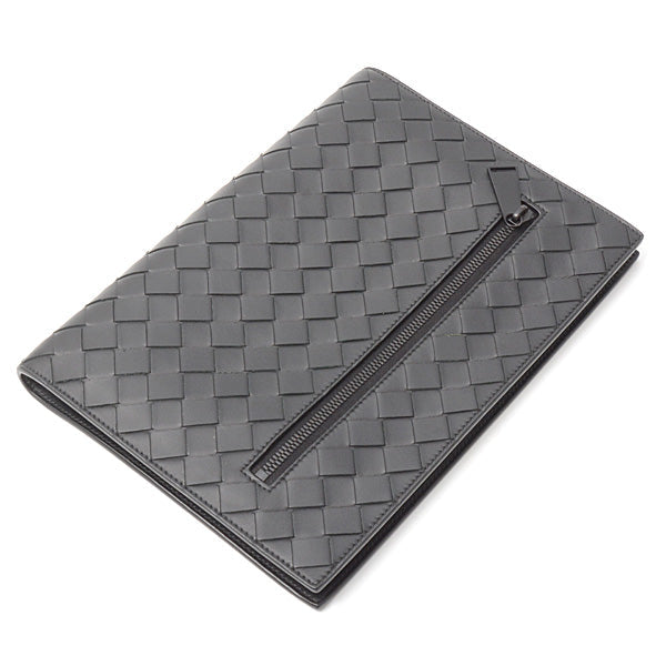 Luxury Bottega Veneta Leather Intrecciato Clutch Bag