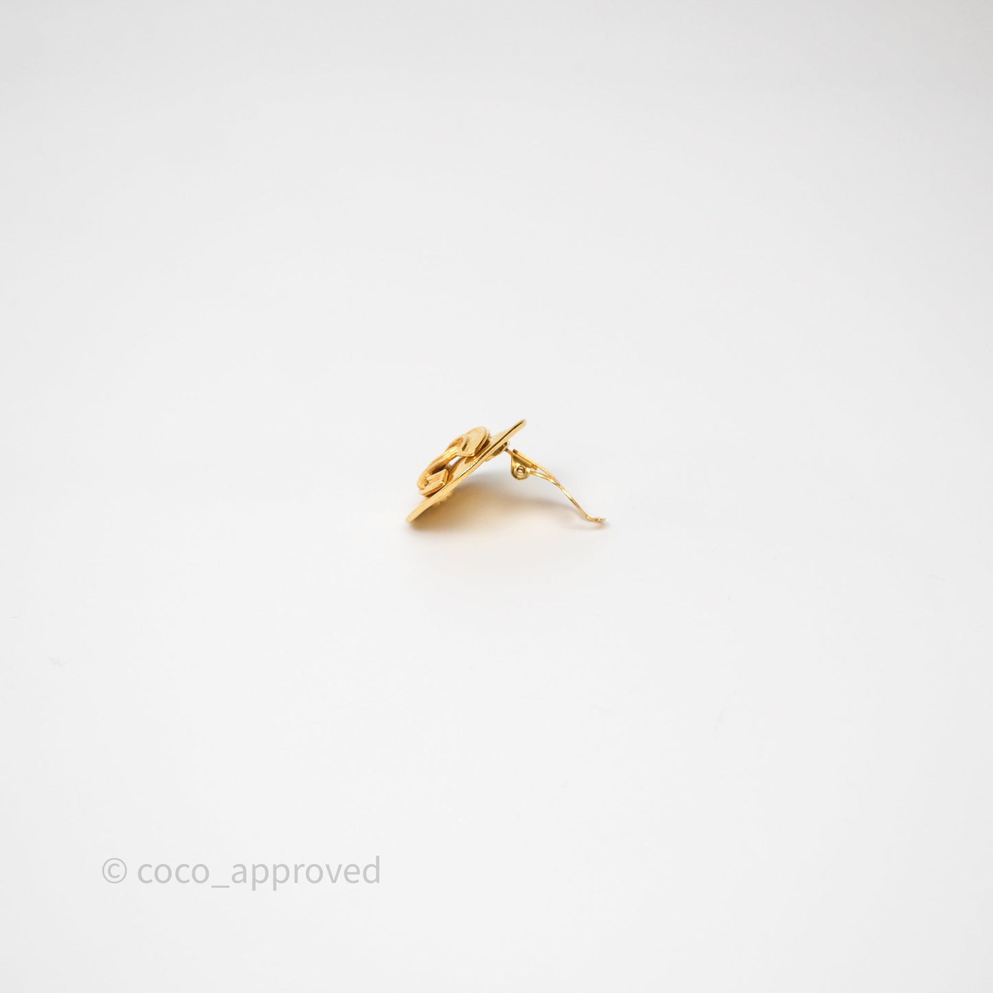 Chanel Square Ear Clip Gold Tone 94P