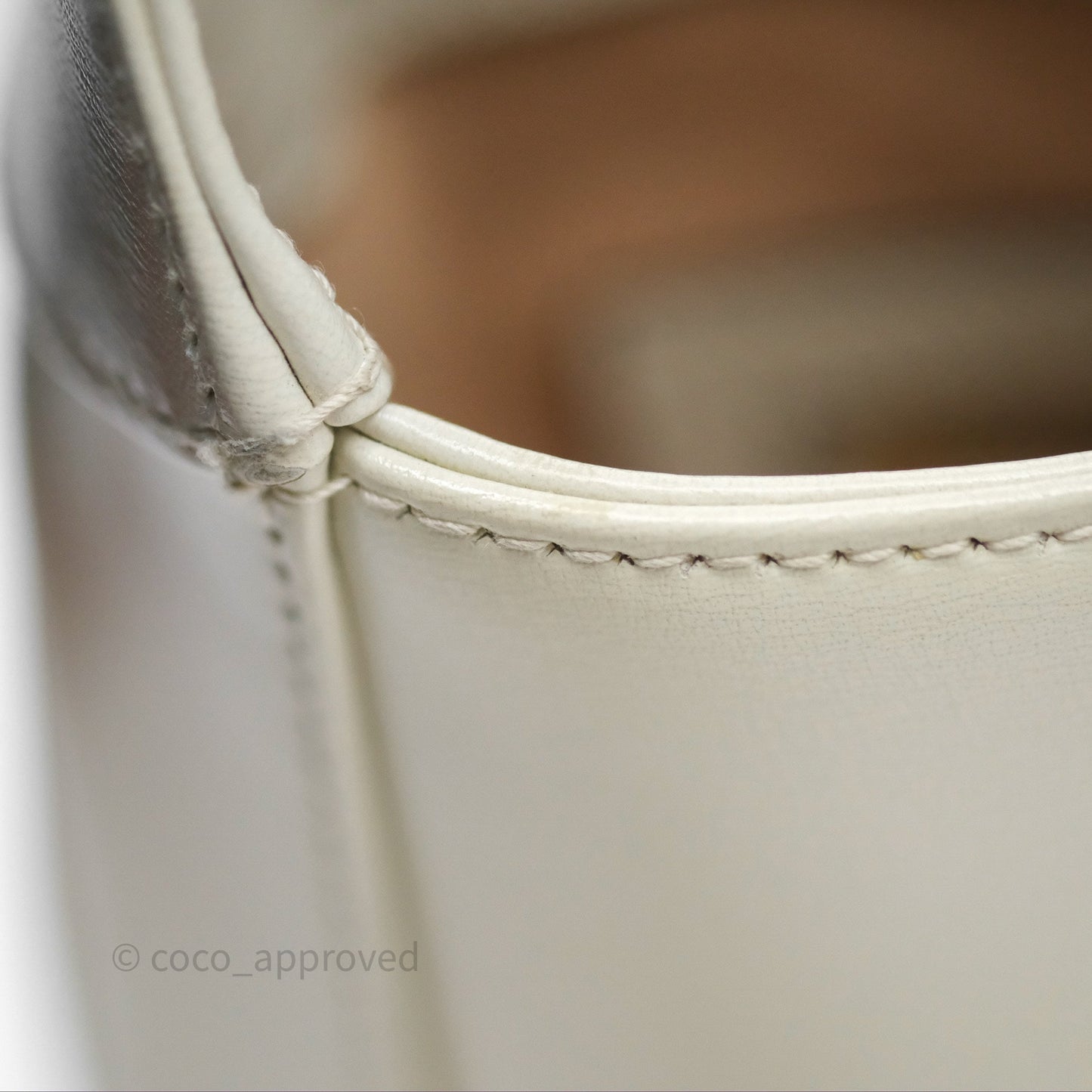 Gucci Jackie 1961 White Small Shoulder Bag Gold Hardware