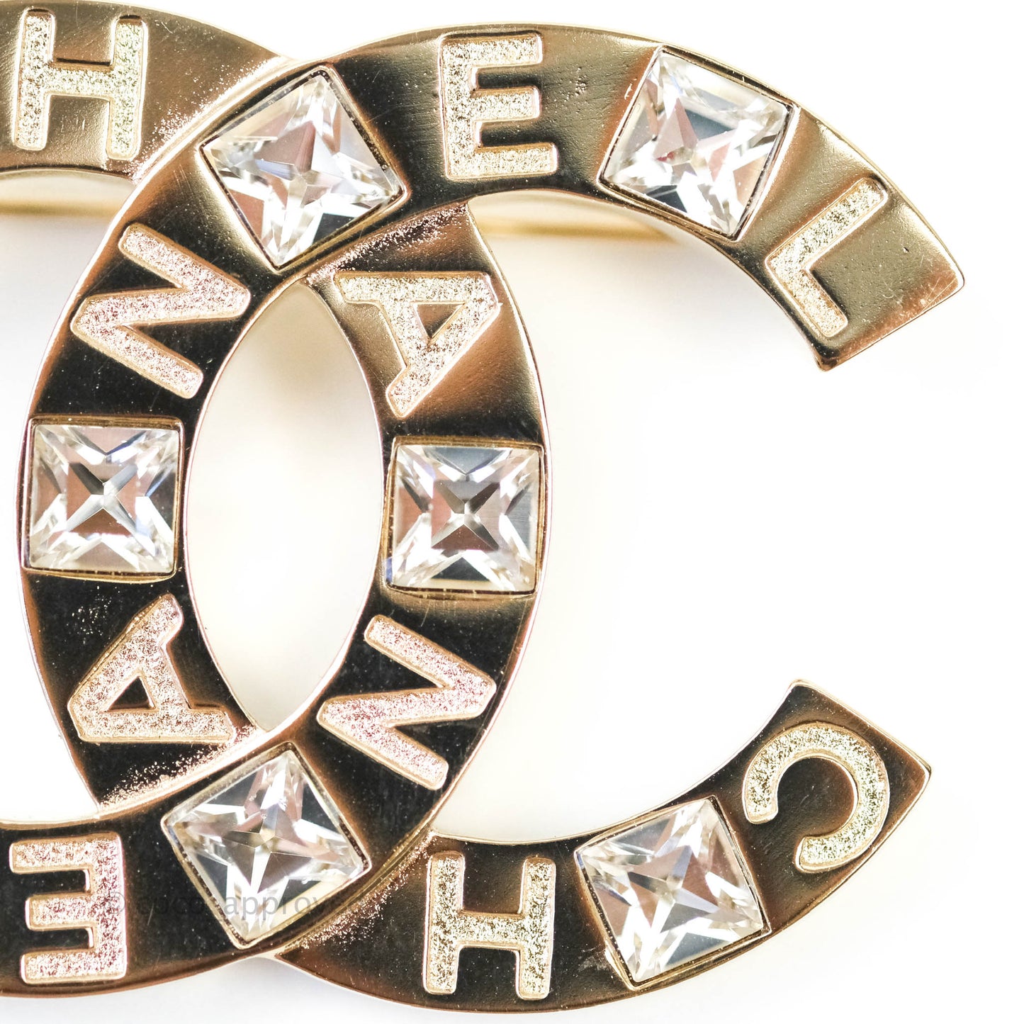 Chanel CC Crystal Brooch in Gold Tone 21P